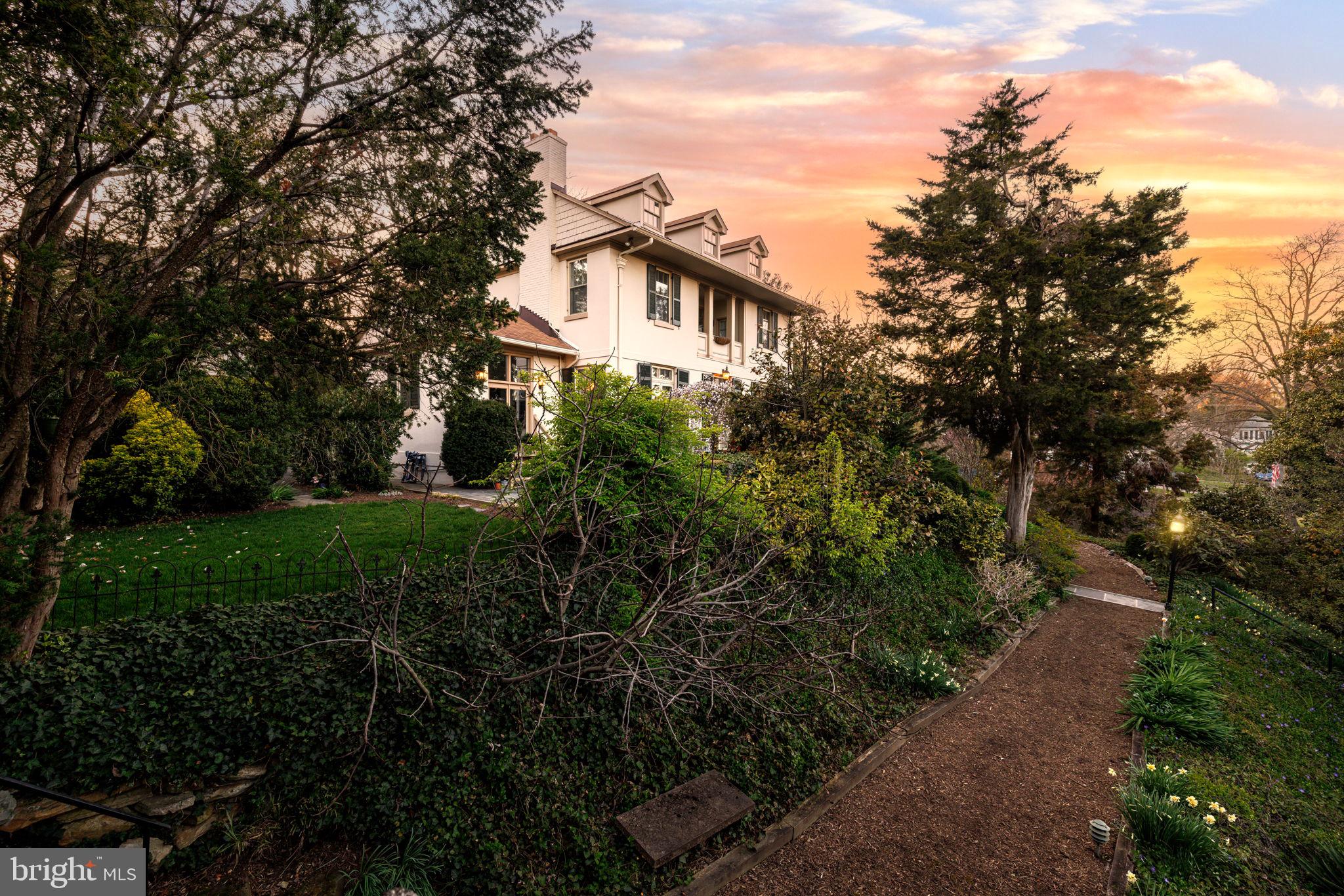 BRADDOCK HEIGHTS - Residential