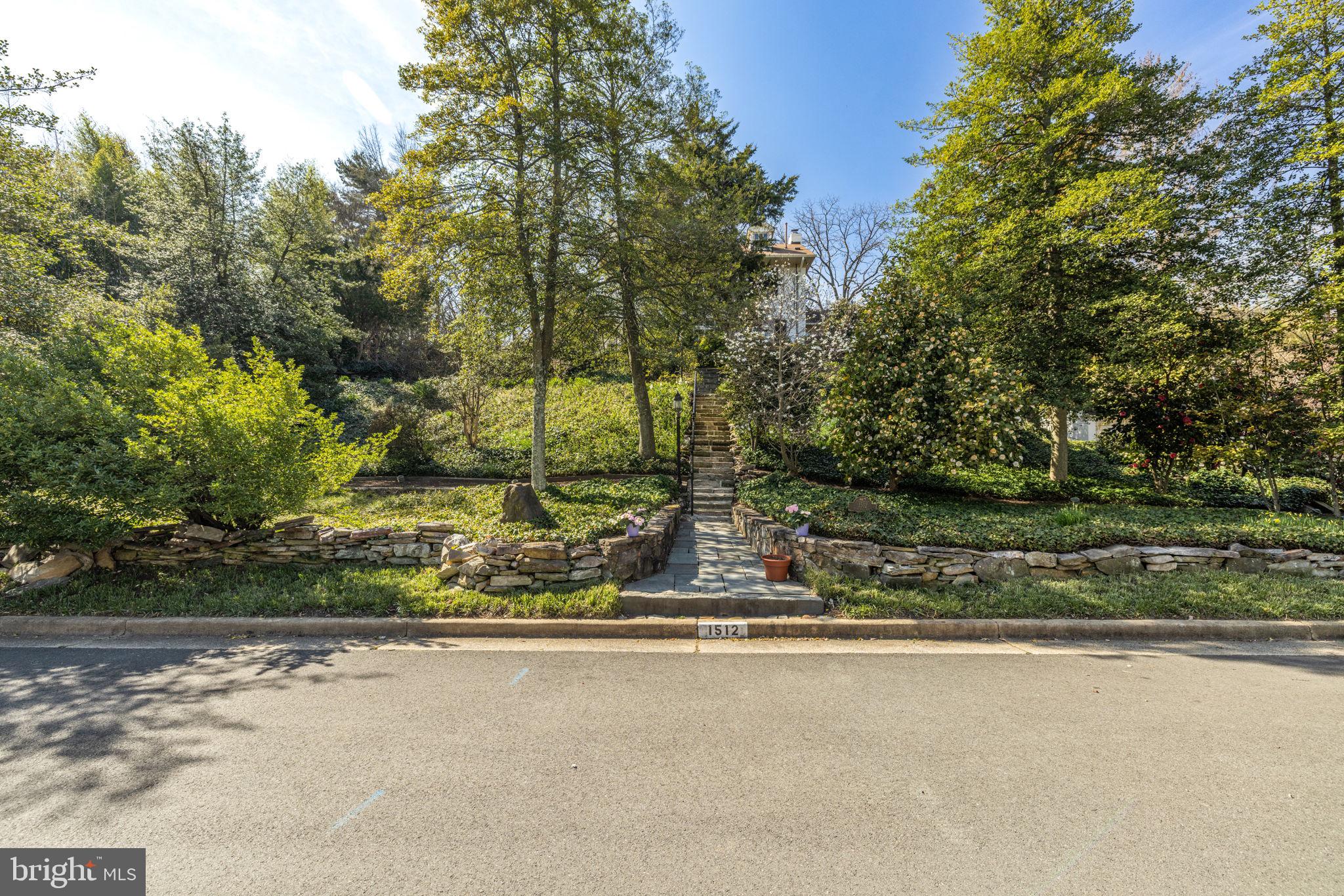 BRADDOCK HEIGHTS - Residential