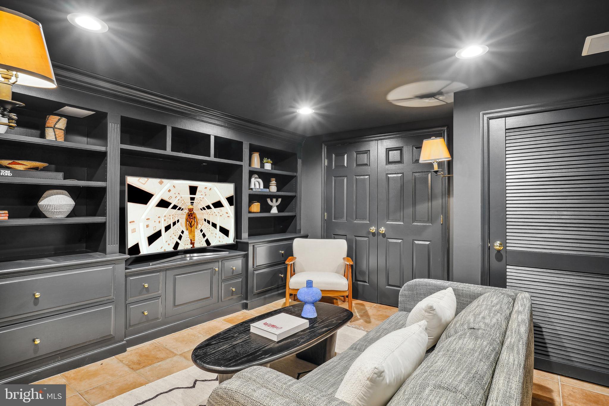 BRADDOCK HEIGHTS - Residential