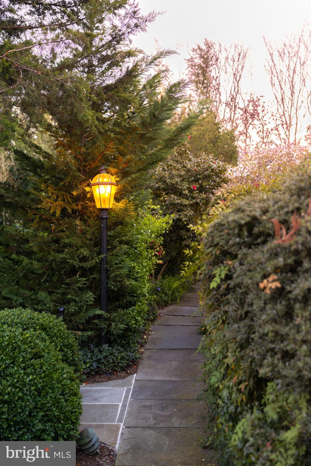 BRADDOCK HEIGHTS - Residential