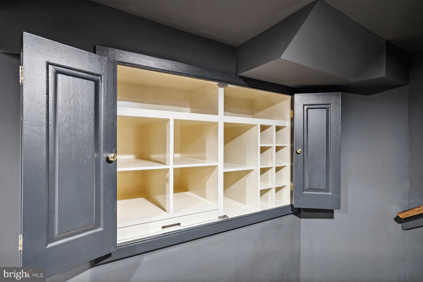 BRADDOCK HEIGHTS - Residential