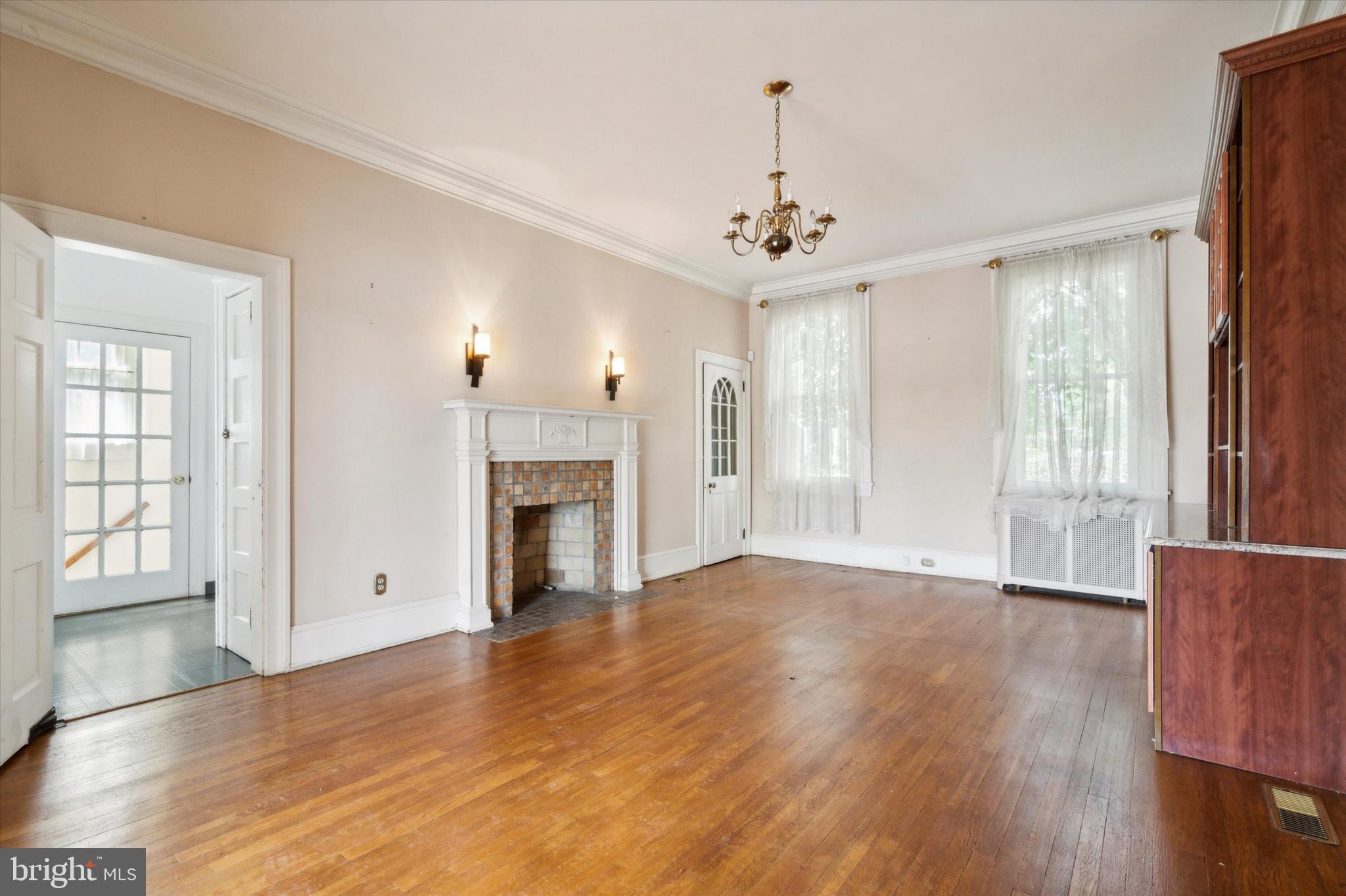 BRISTOL - Residential