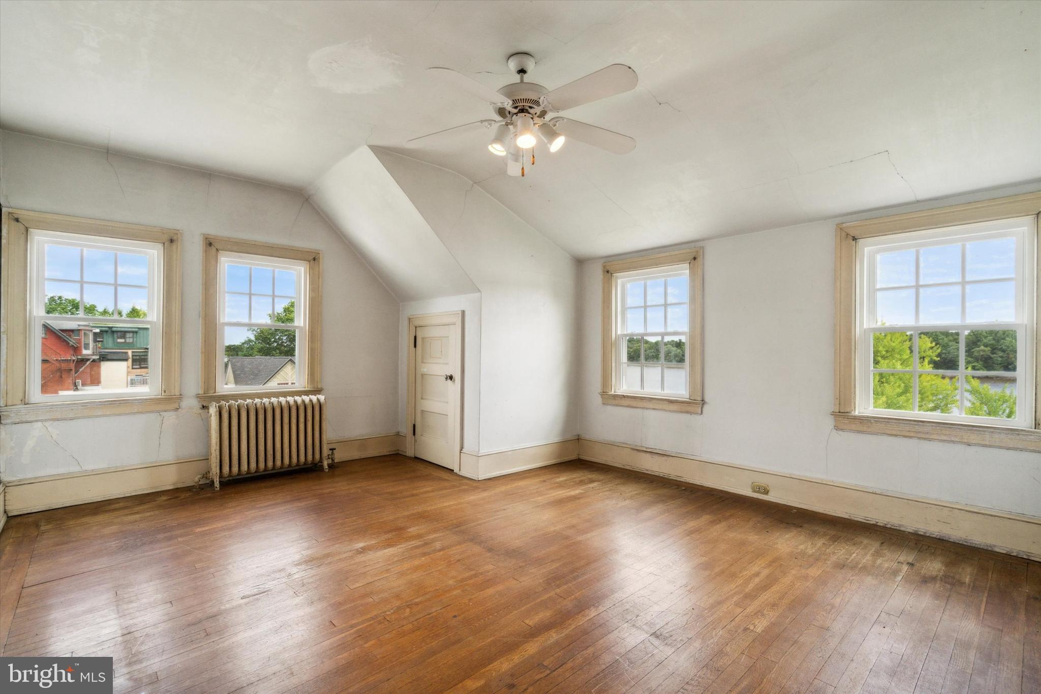 BRISTOL - Residential