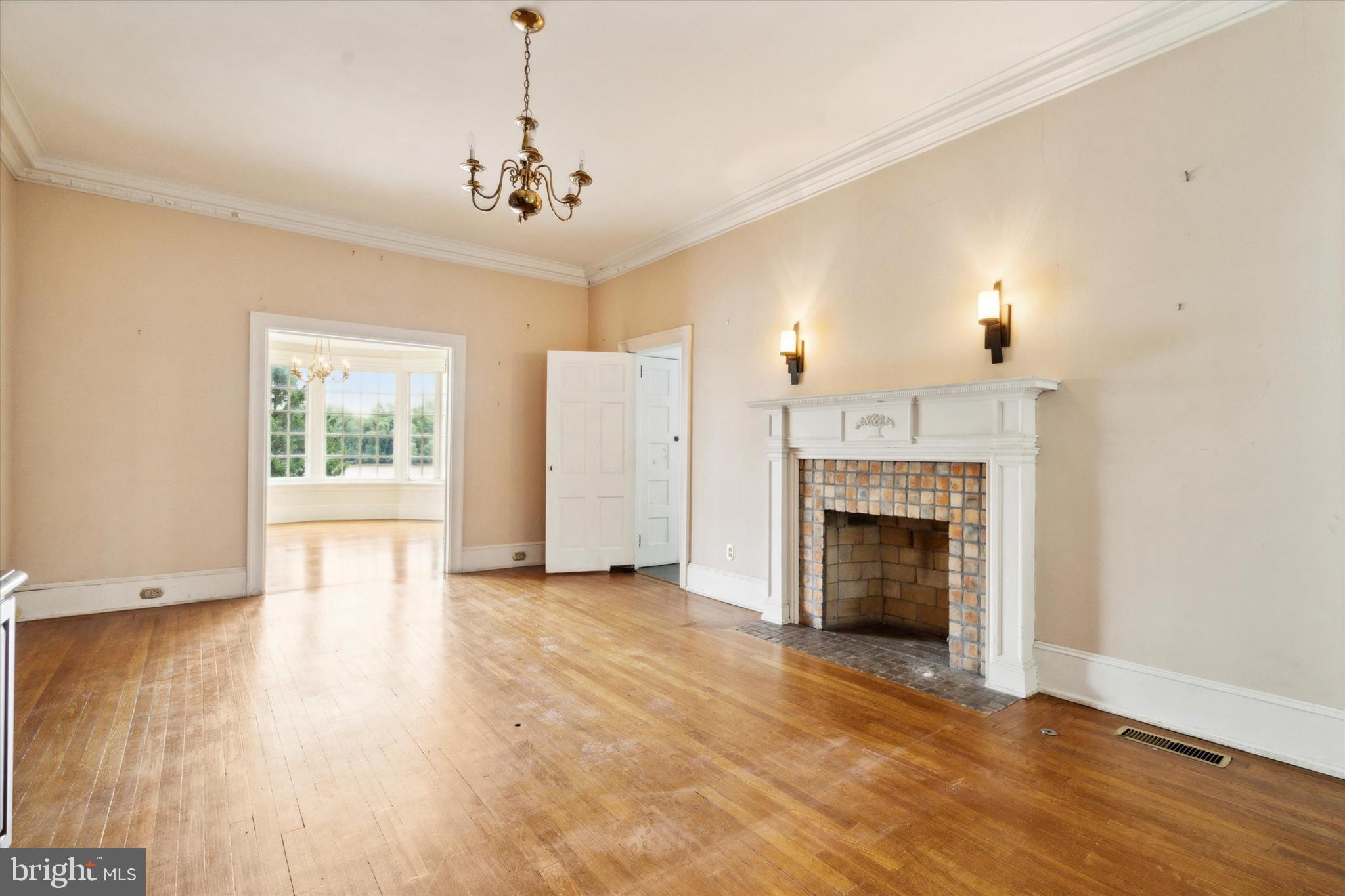 BRISTOL - Residential