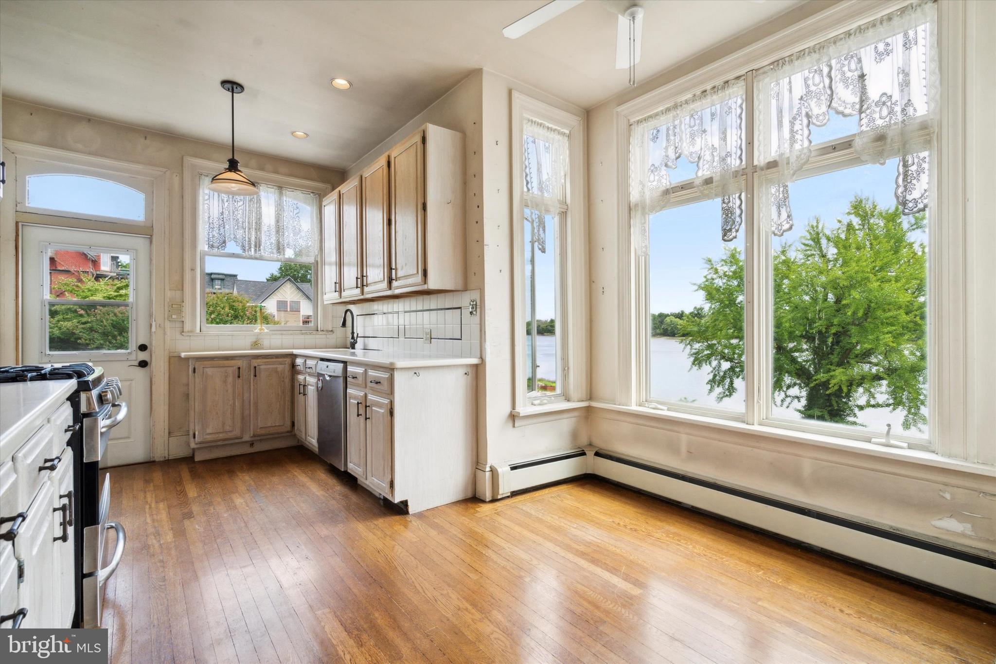 BRISTOL - Residential