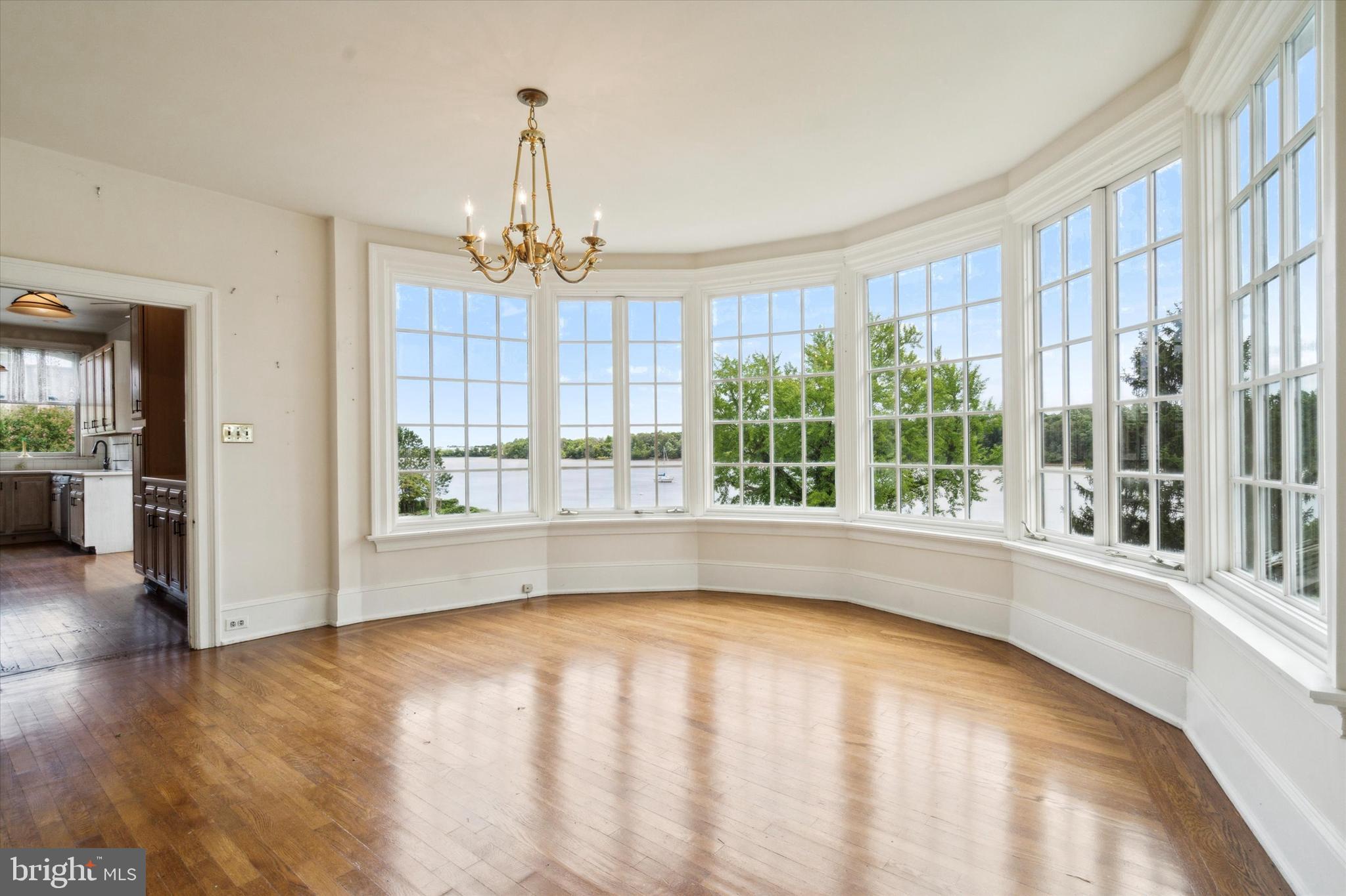 BRISTOL - Residential