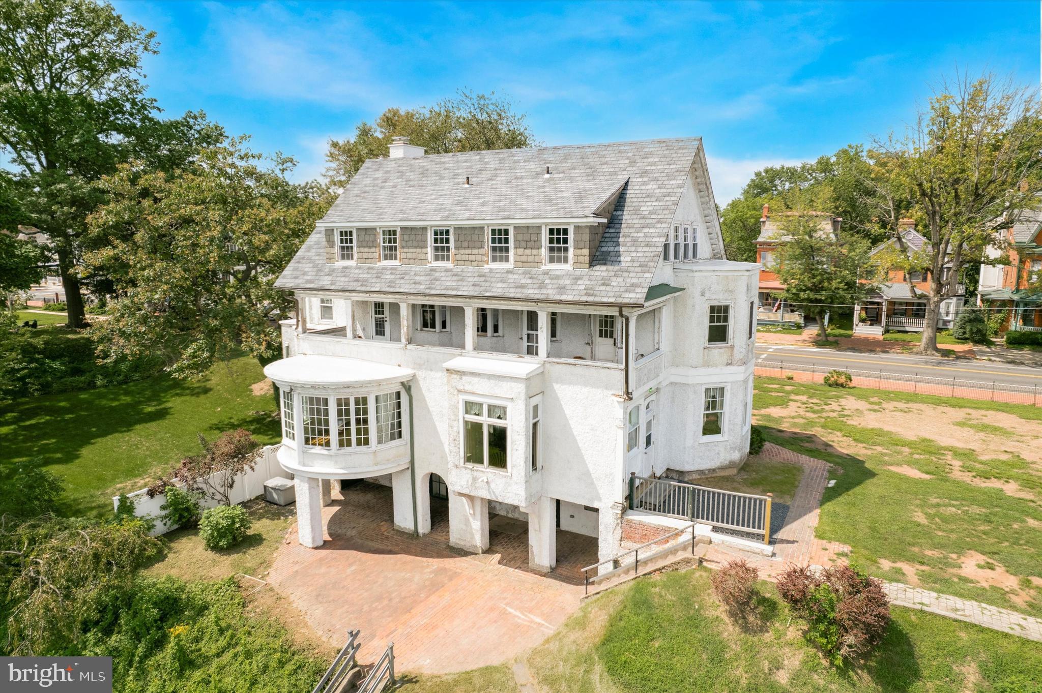 BRISTOL - Residential