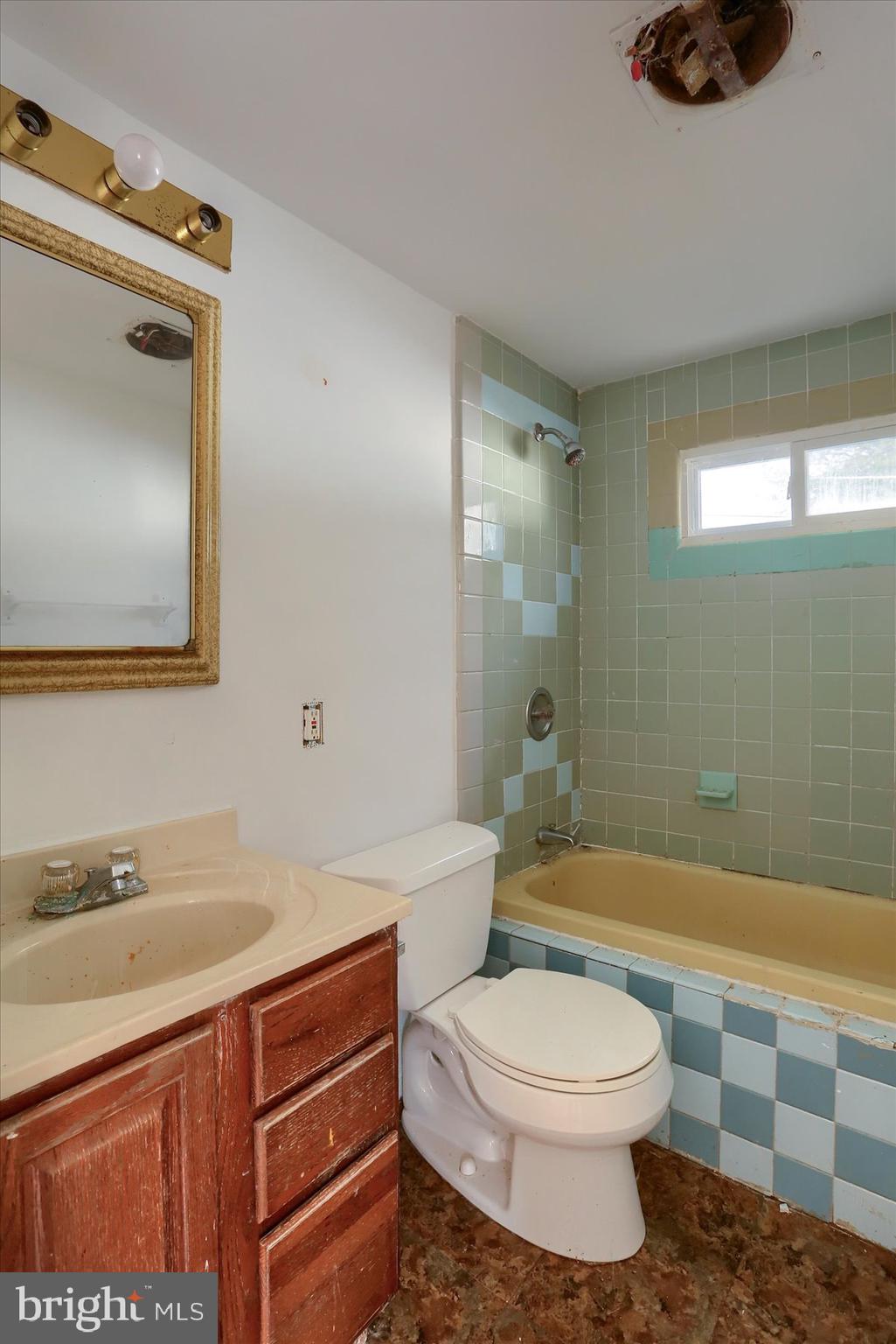 PINE VIEW ACRES - Commercial Sale