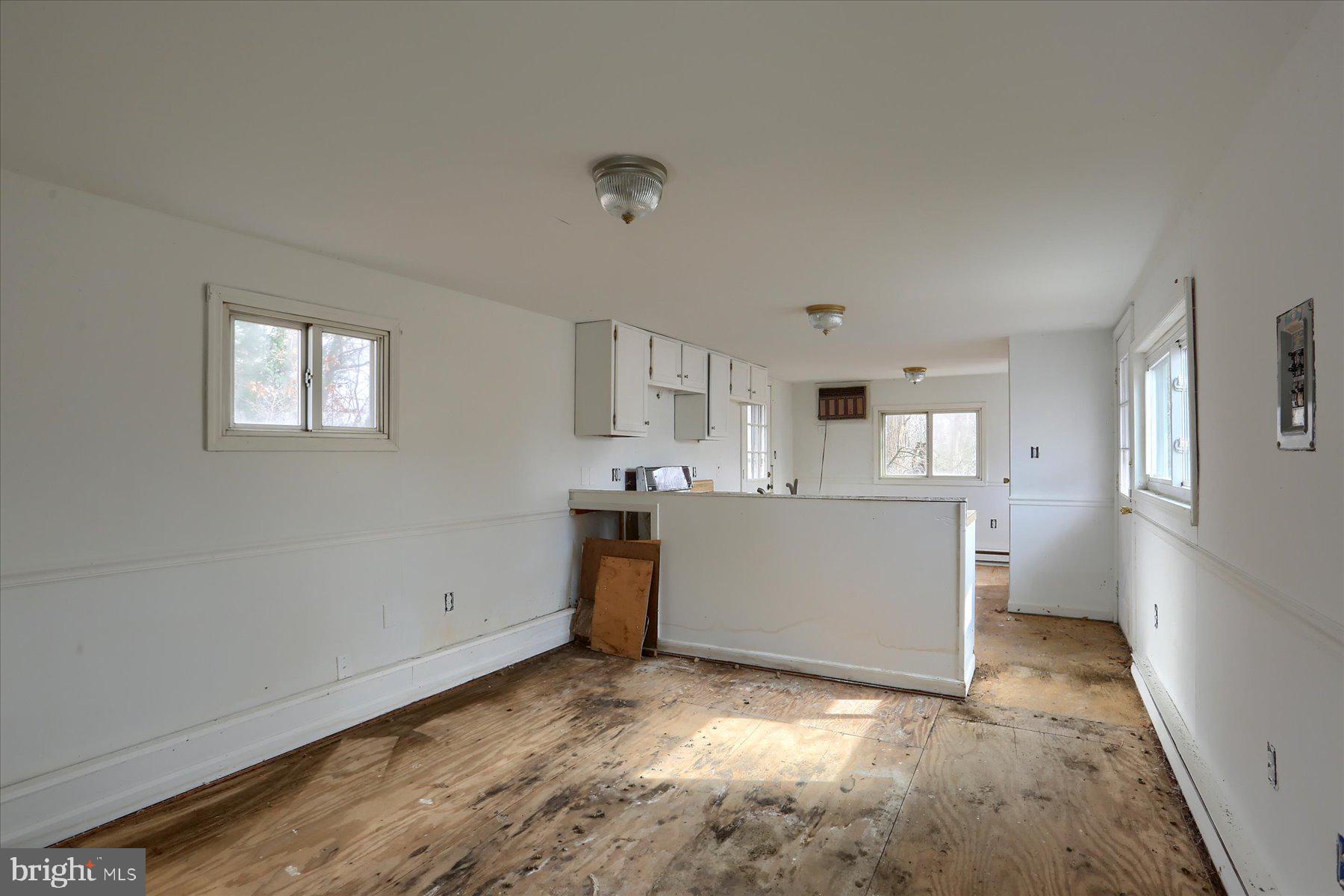 PINE VIEW ACRES - Commercial Sale