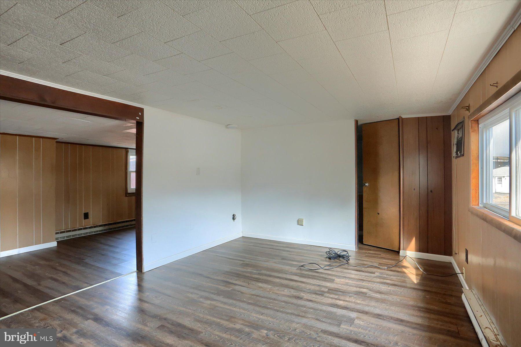 PINE VIEW ACRES - Commercial Sale