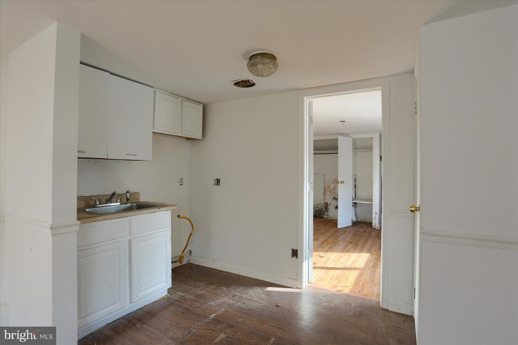 PINE VIEW ACRES - Commercial Sale