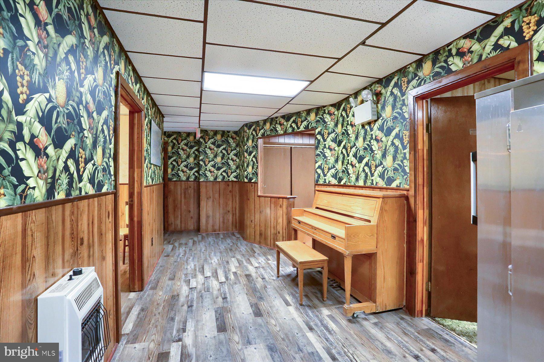 PINE VIEW ACRES - Commercial Sale