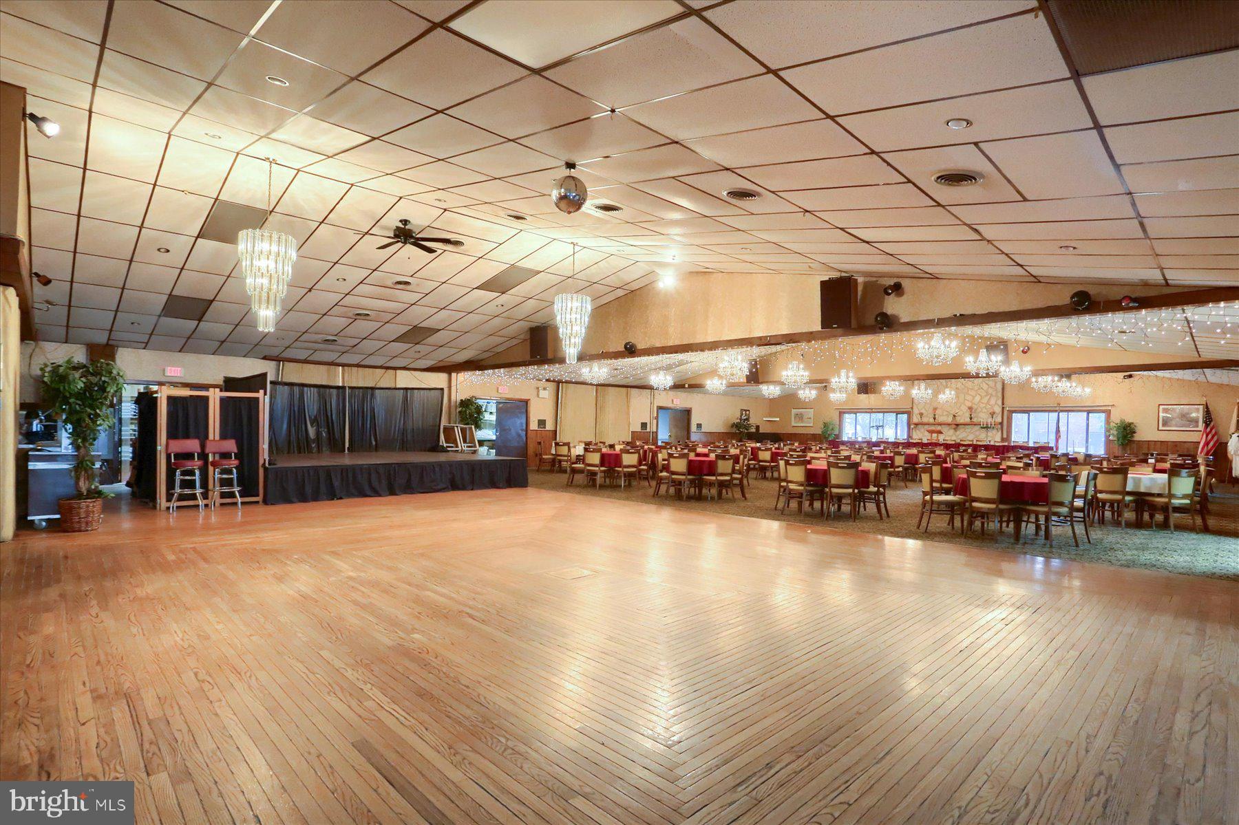 PINE VIEW ACRES - Commercial Sale