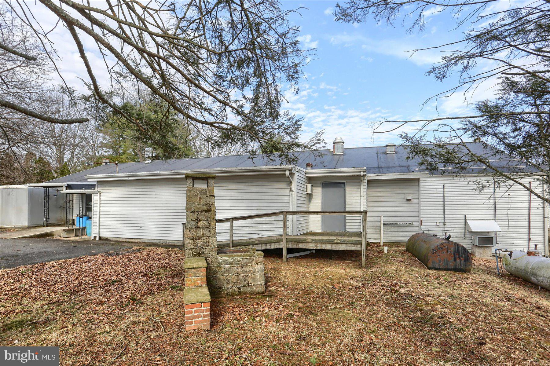 PINE VIEW ACRES - Commercial Sale