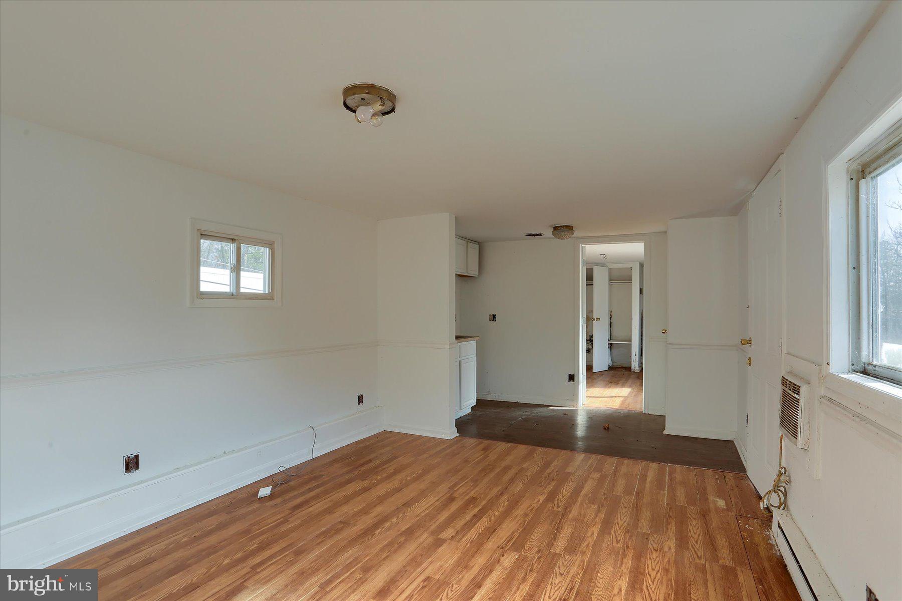 PINE VIEW ACRES - Commercial Sale