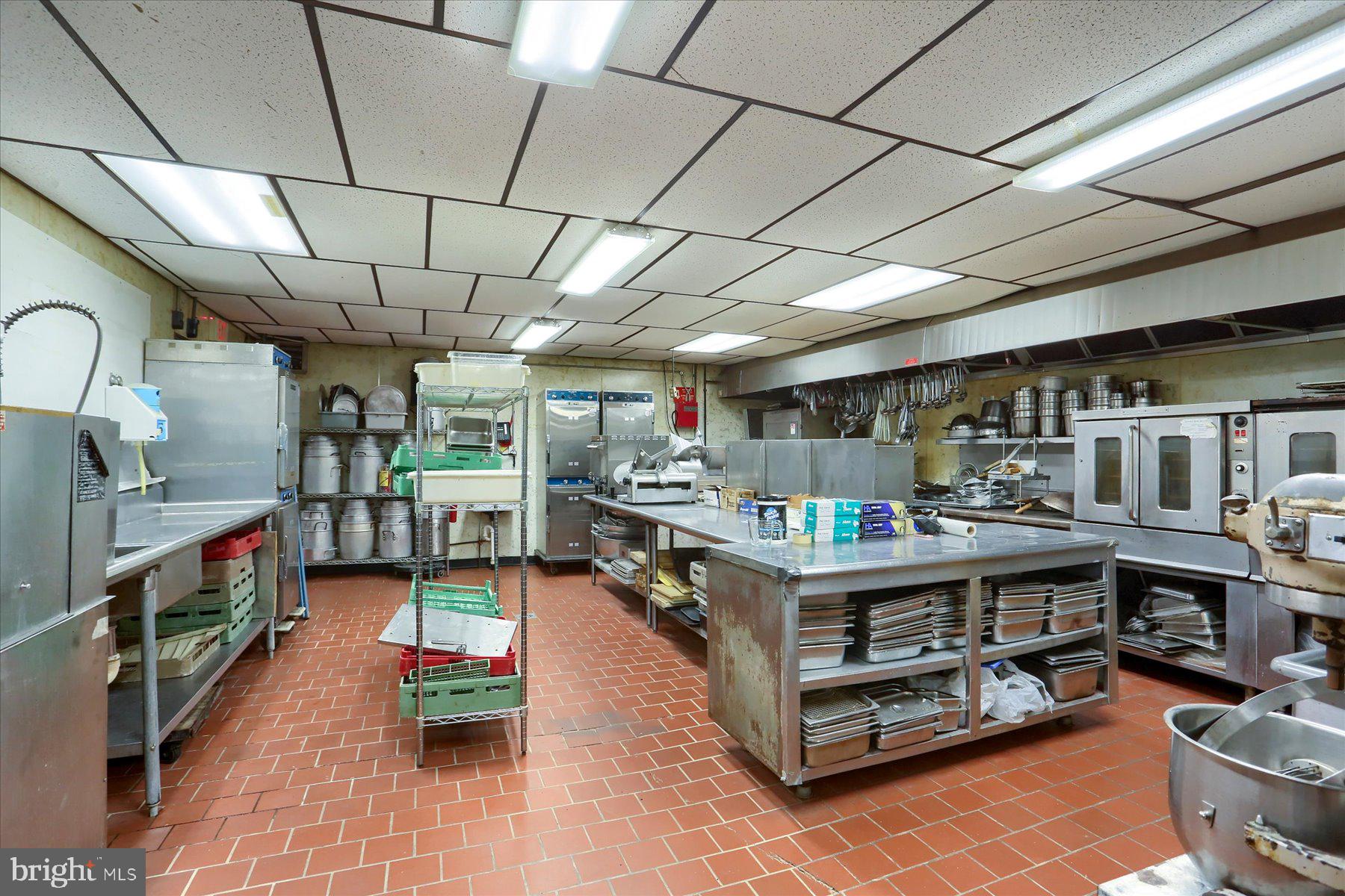 PINE VIEW ACRES - Commercial Sale