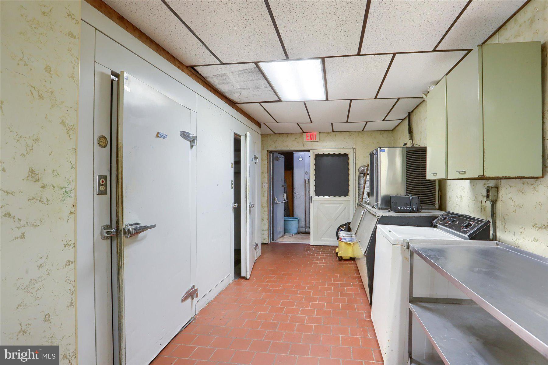 PINE VIEW ACRES - Commercial Sale