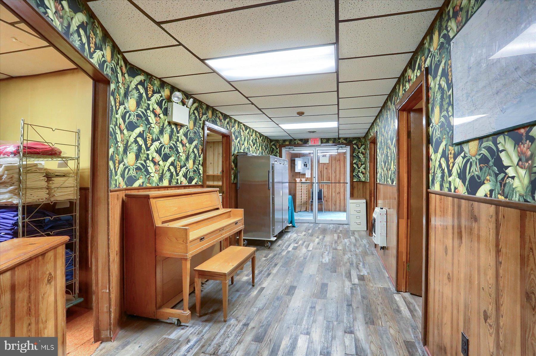 PINE VIEW ACRES - Commercial Sale