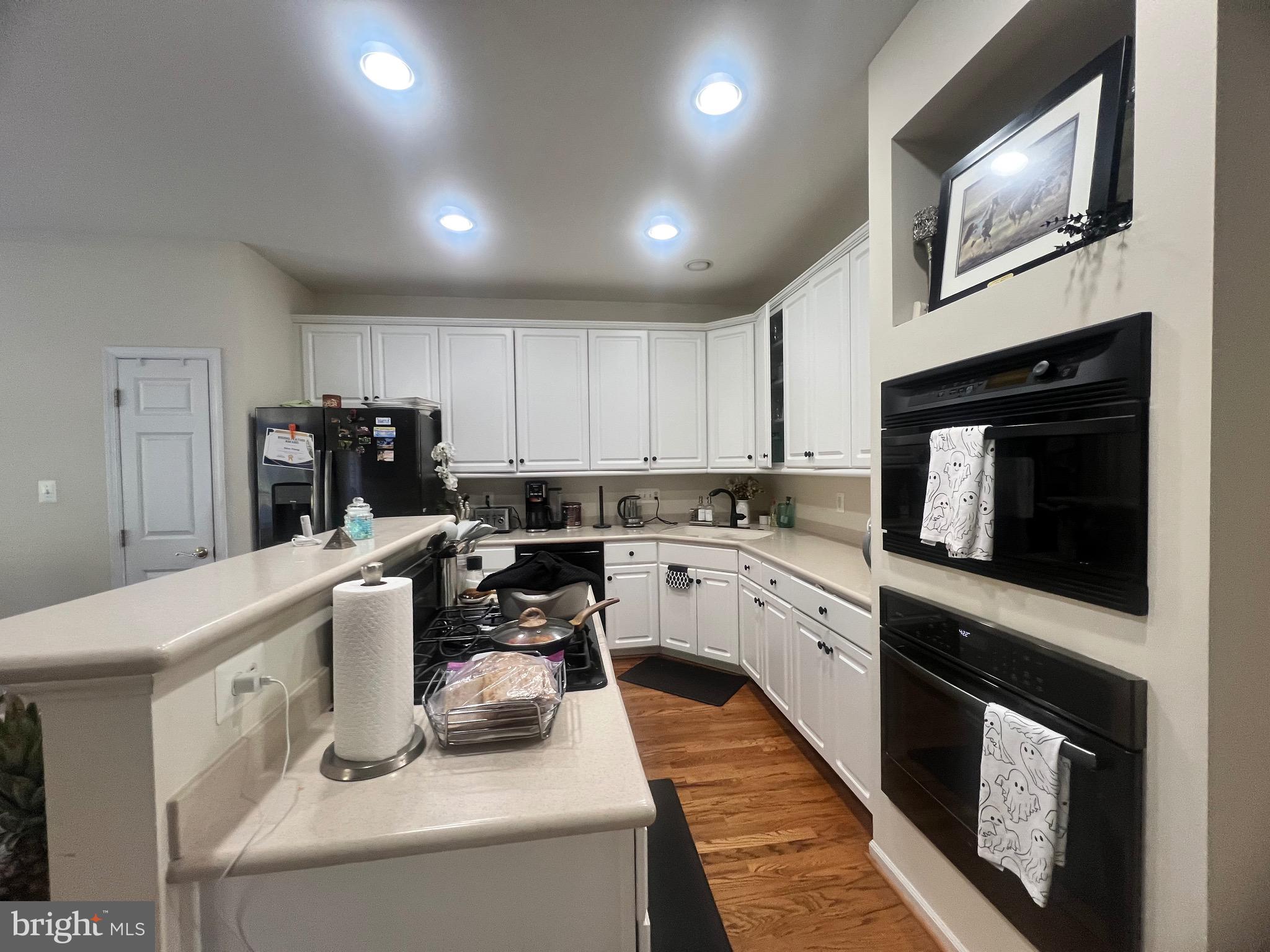 TOWNES OF MANCHESTER WOODS - Residential Lease