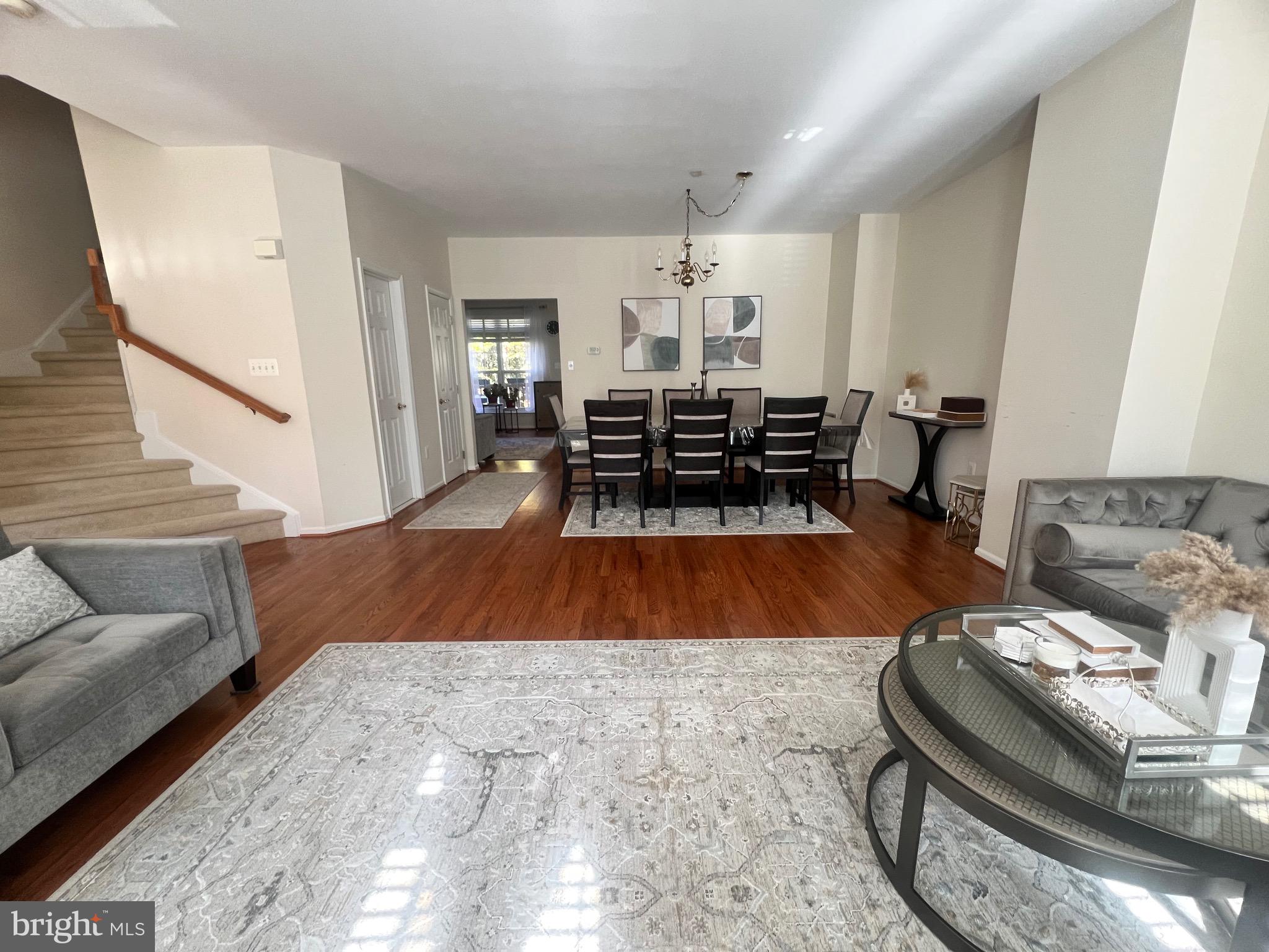 TOWNES OF MANCHESTER WOODS - Residential Lease