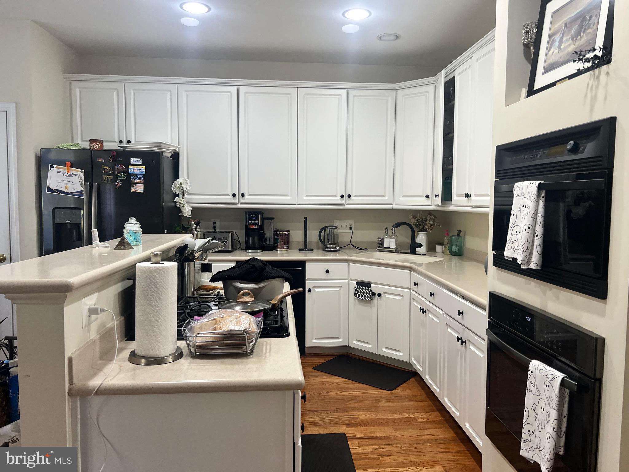 TOWNES OF MANCHESTER WOODS - Residential Lease