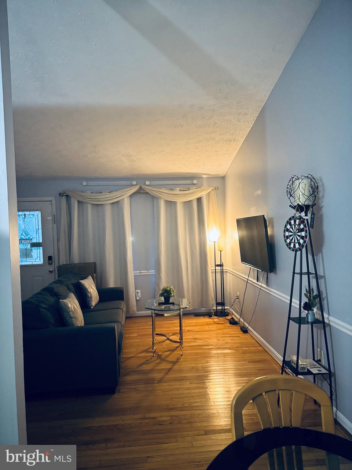 HUNTINGTON - Residential Lease