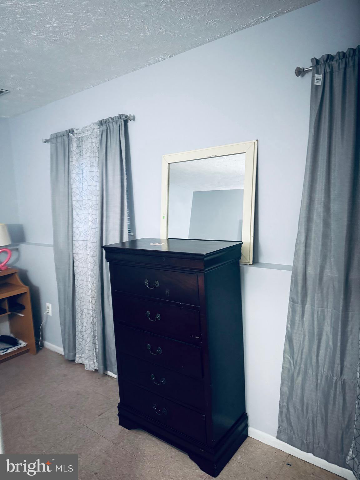 HUNTINGTON - Residential Lease