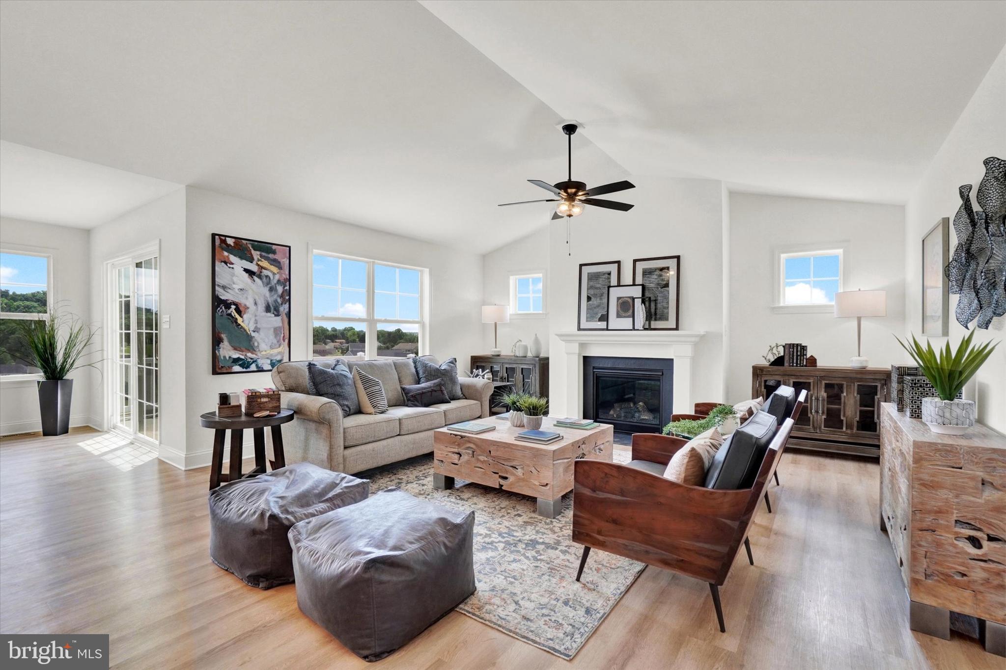 EAGLES VIEW - Residential