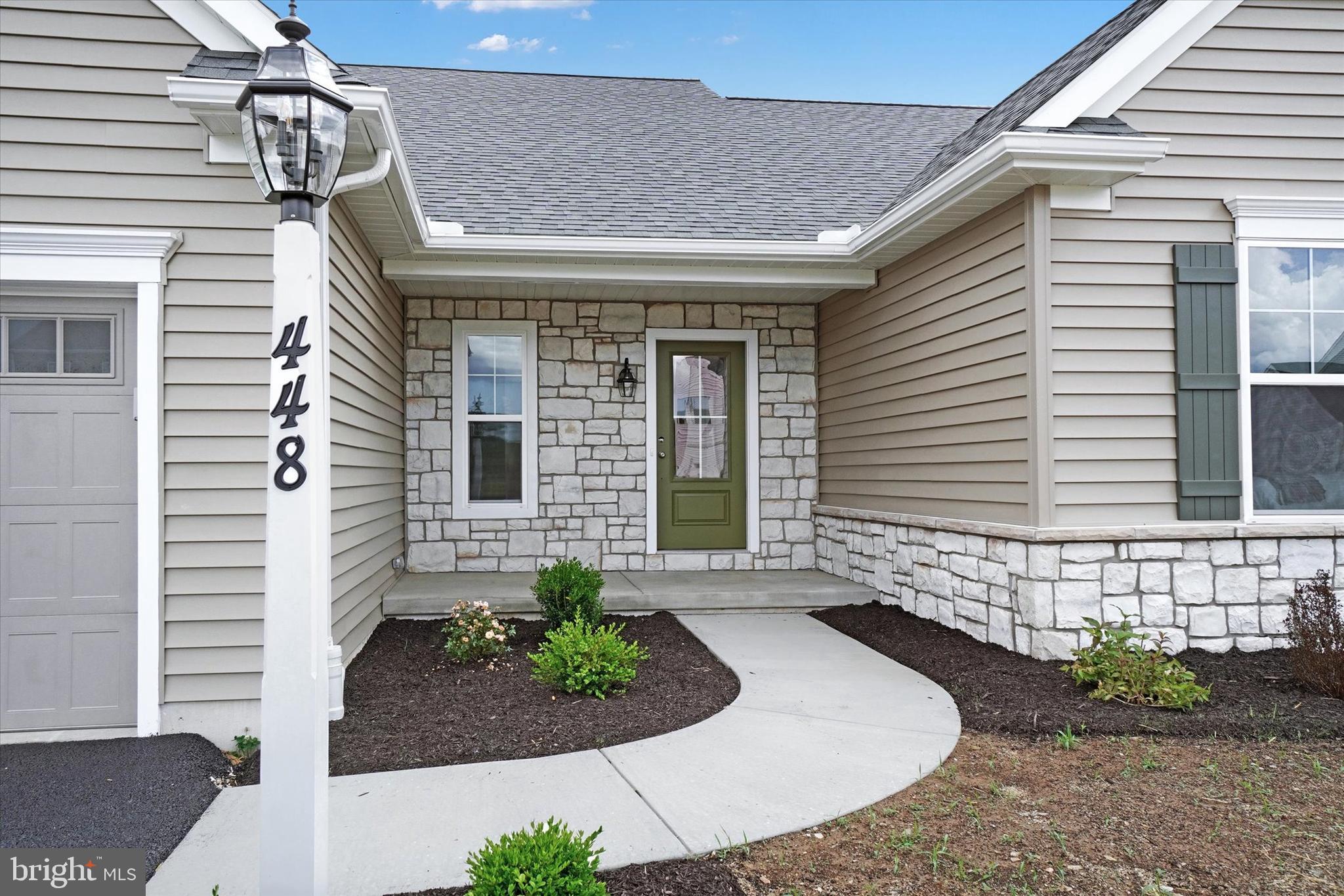 448 SPRINGHOUSE LANE