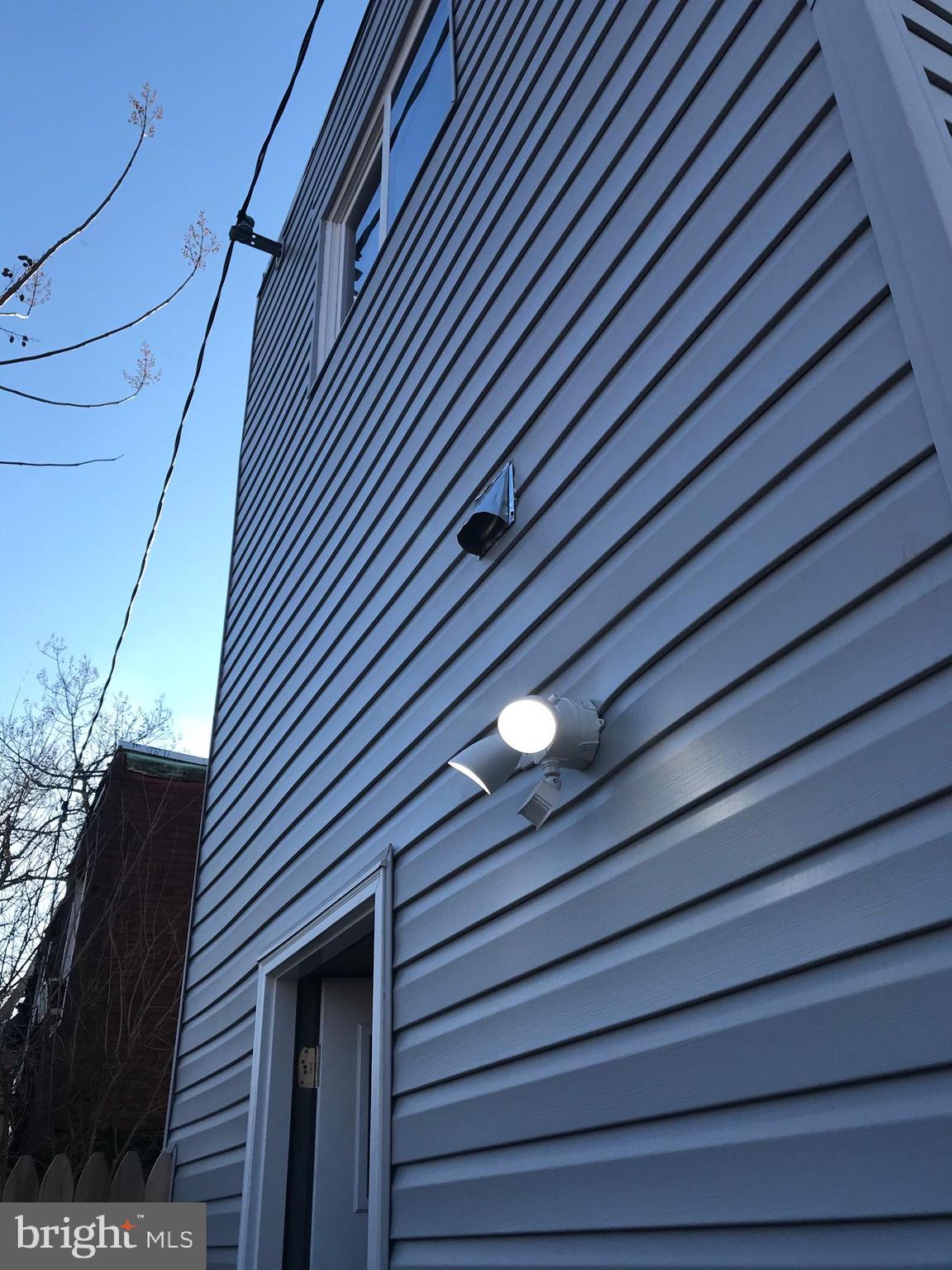 PHILADELPHIA (NORTHWEST) - Residential Lease