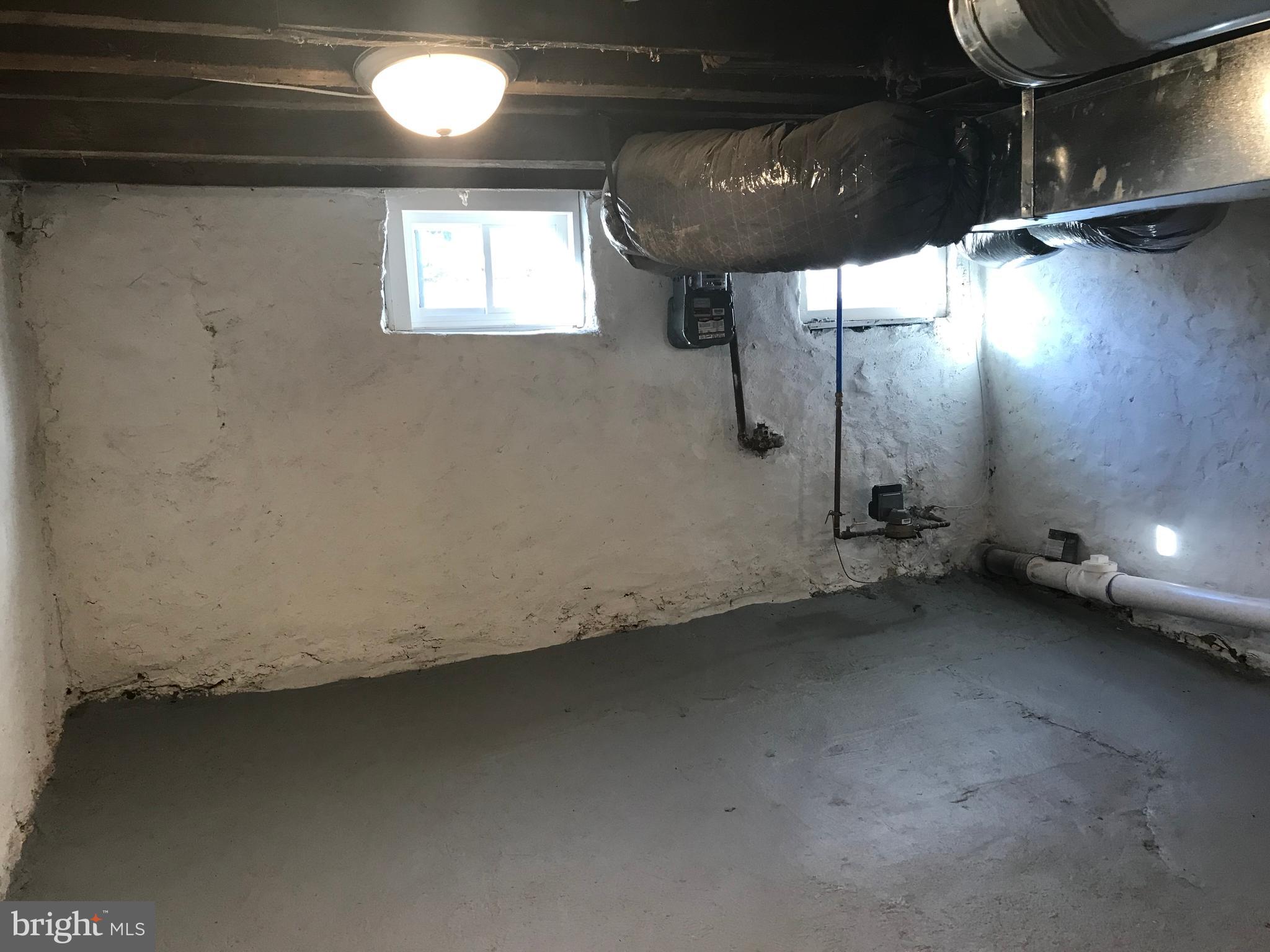 PHILADELPHIA (NORTHWEST) - Residential Lease