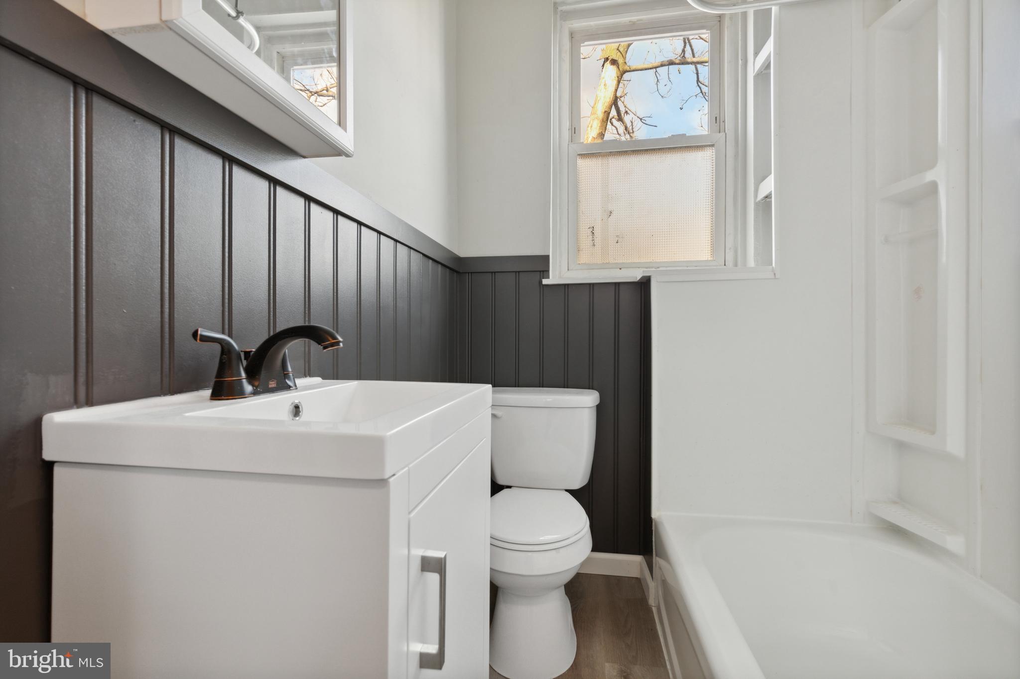 KENSINGTON - Residential