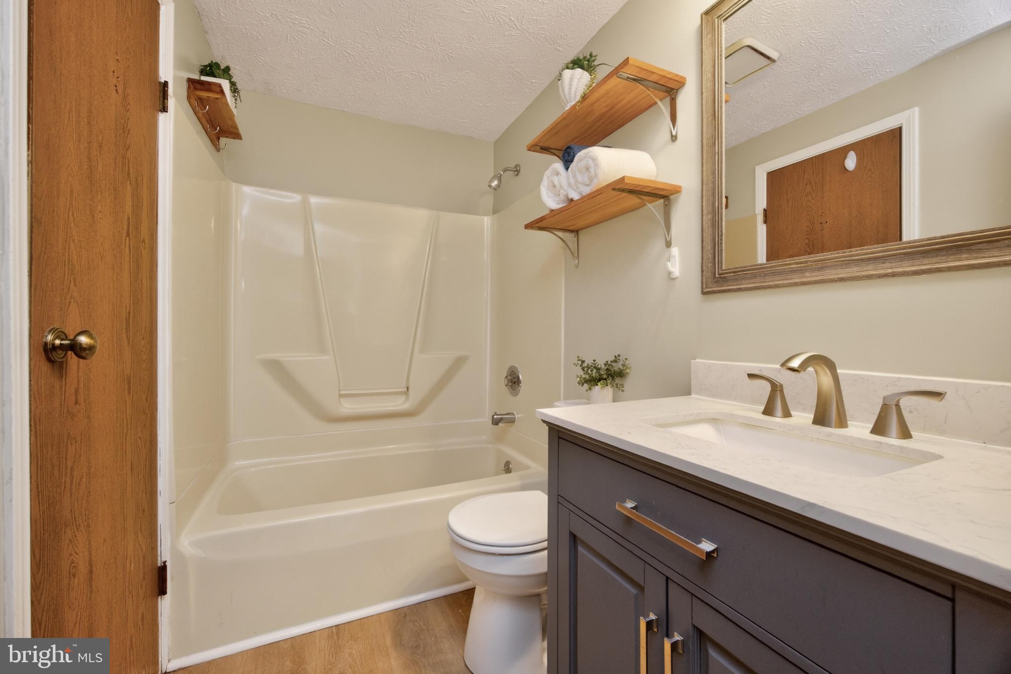 BARLEY SHEAF - Residential