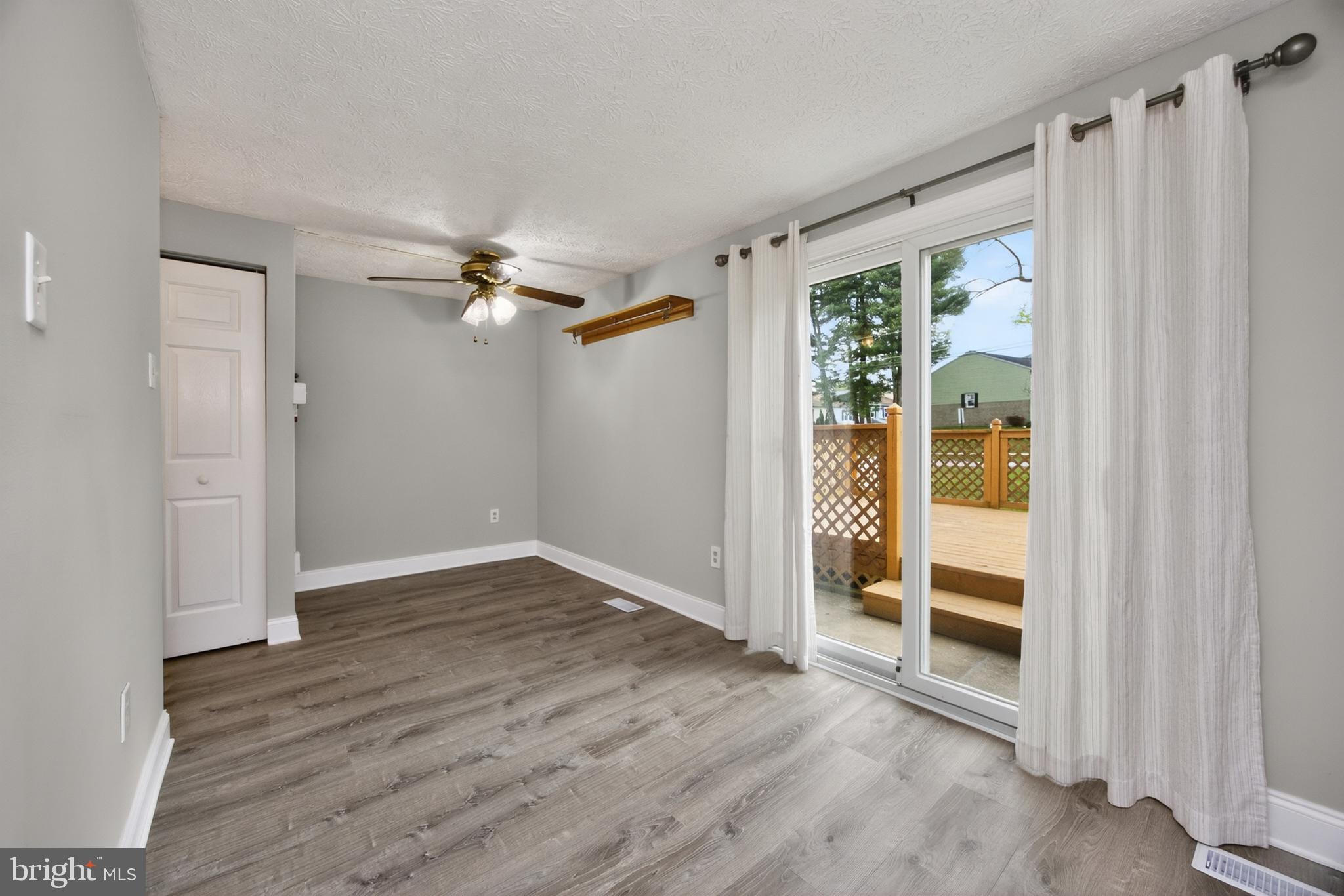 BARLEY SHEAF - Residential