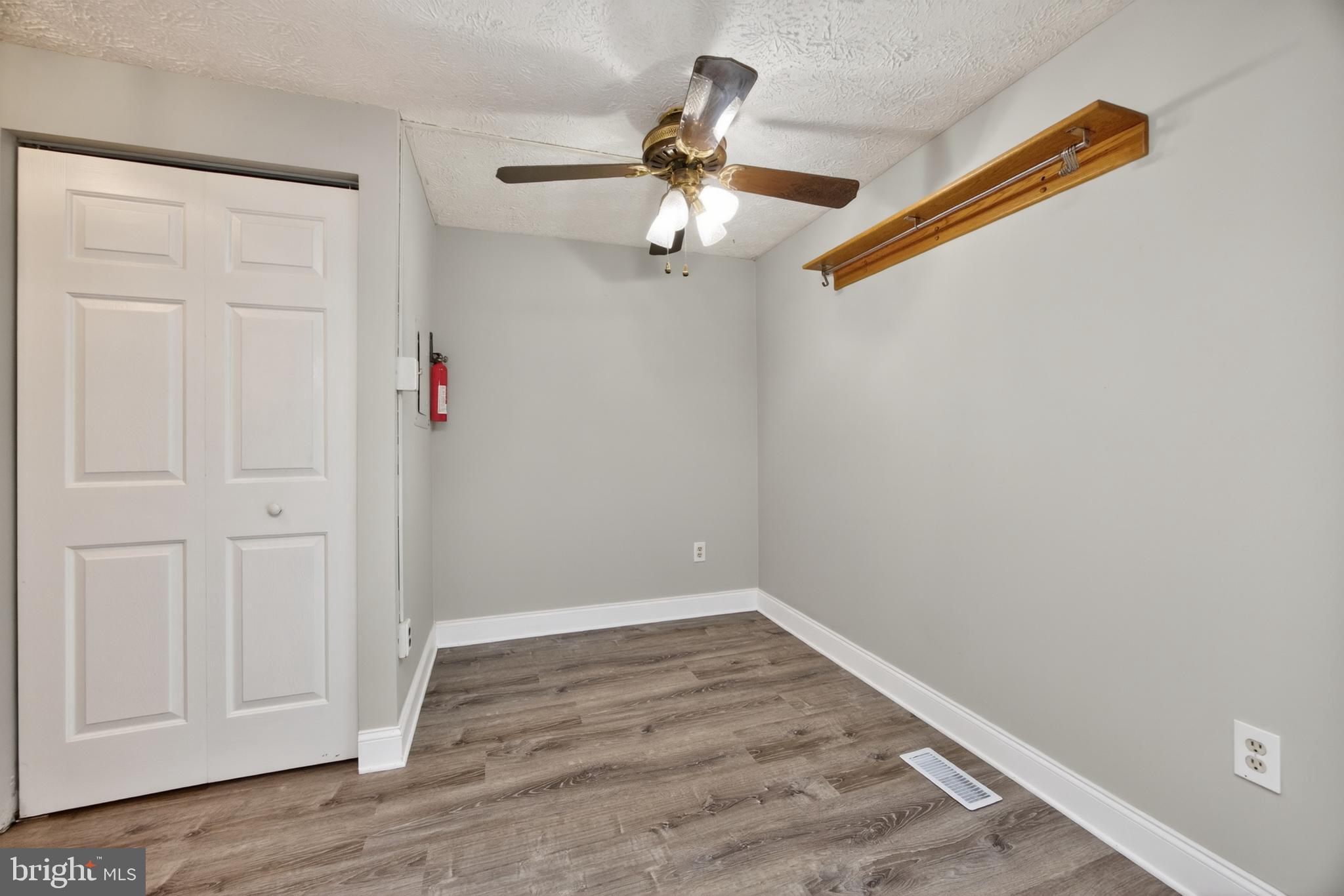 BARLEY SHEAF - Residential