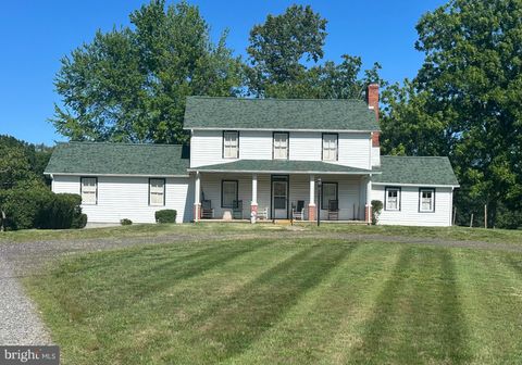 Homes For Sale - 4129 Stratford Hall Road Rd<br/> MONTROSS, VA 22520
