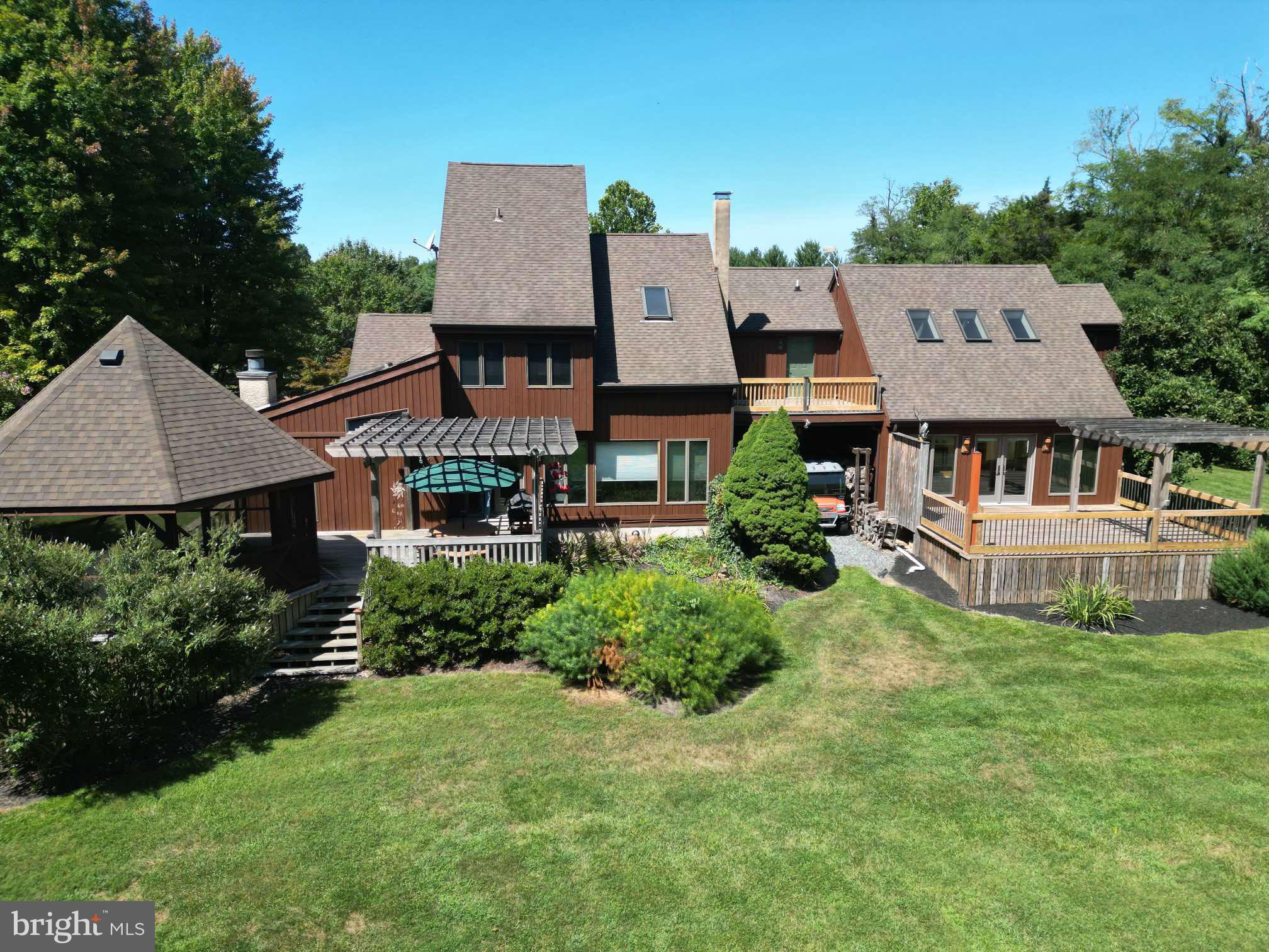 792 KNIGHT ISLAND ROAD