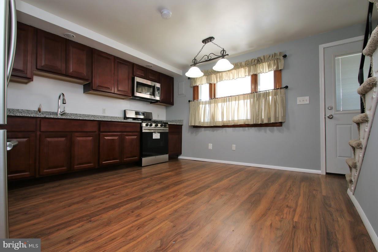 NORTH POINT VILLAGE - Residential