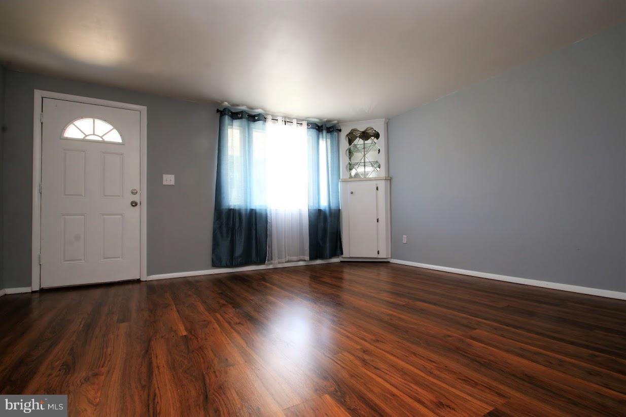 NORTH POINT VILLAGE - Residential