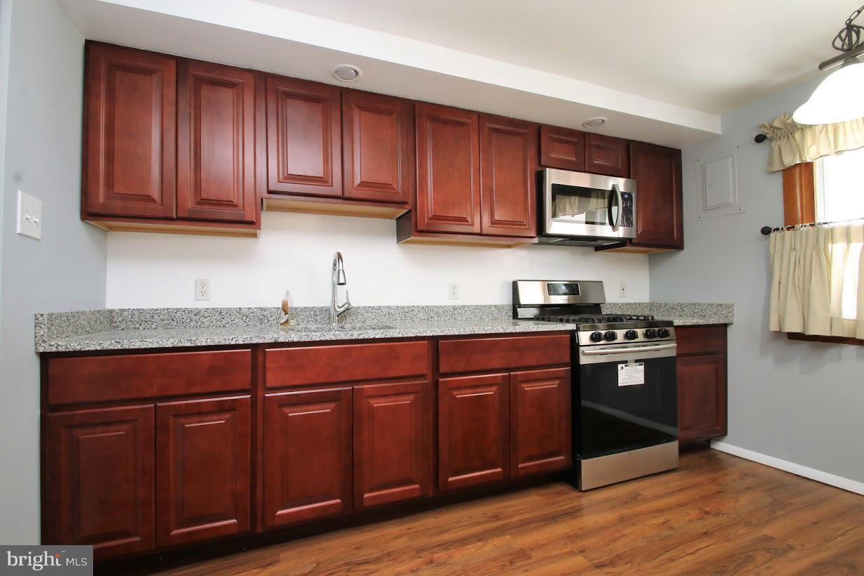 NORTH POINT VILLAGE - Residential