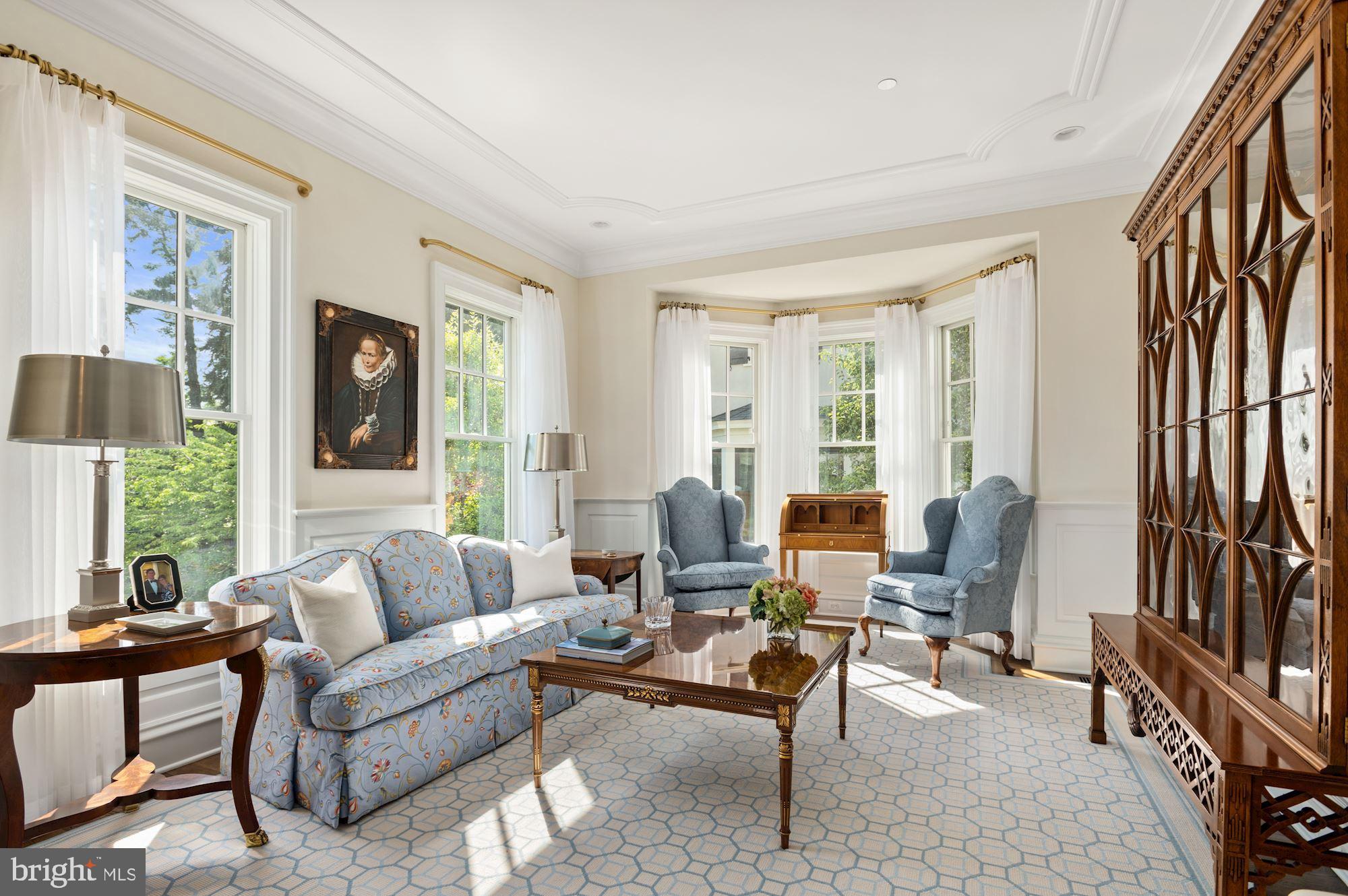 FOXHALL - Residential