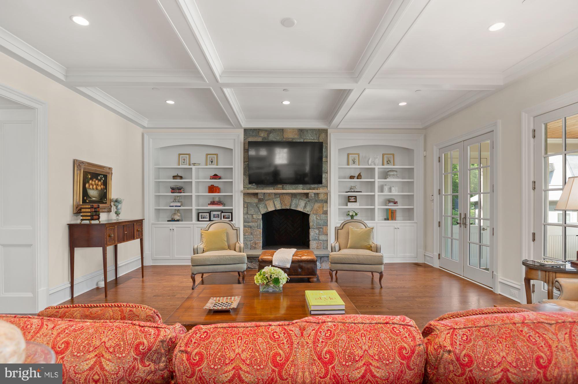 FOXHALL - Residential