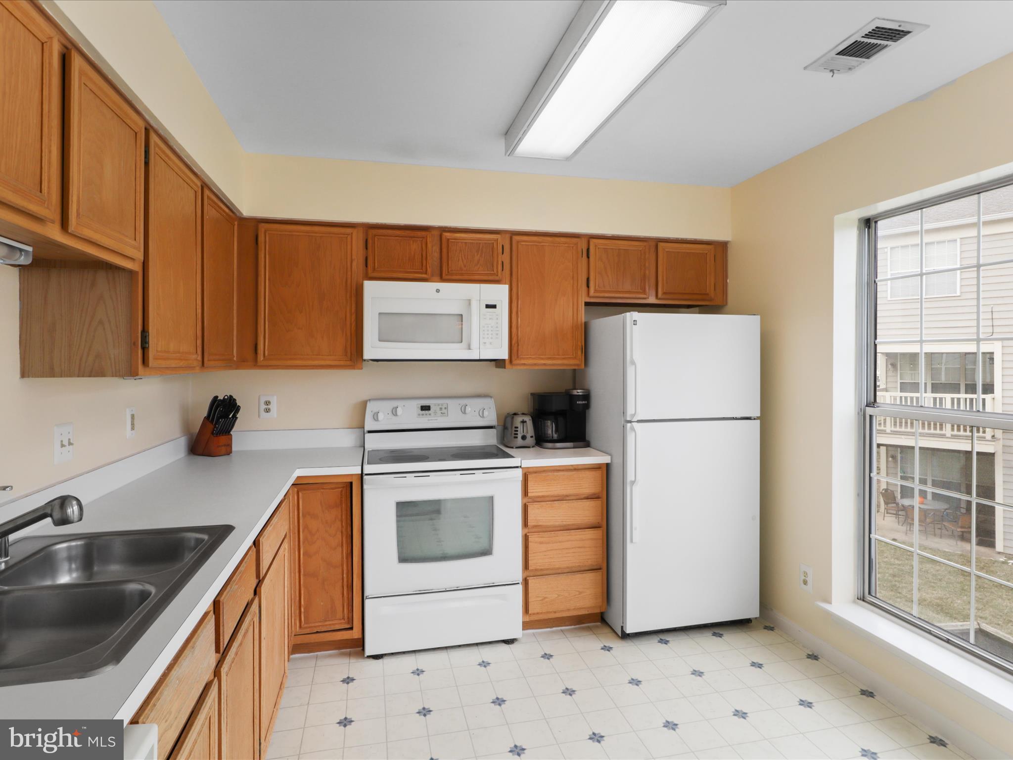 BULL RUN CONDO - Residential