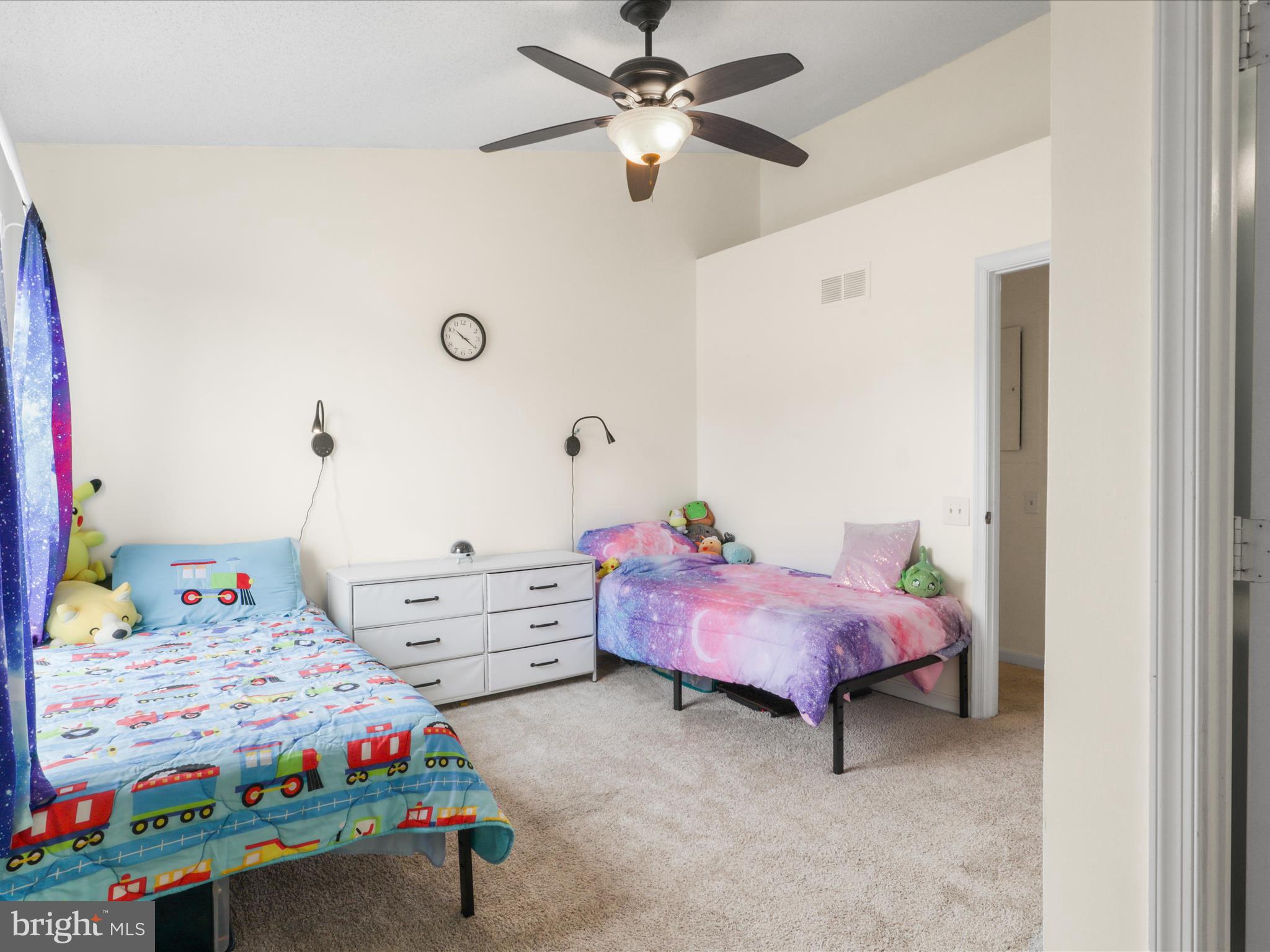 BULL RUN CONDO - Residential