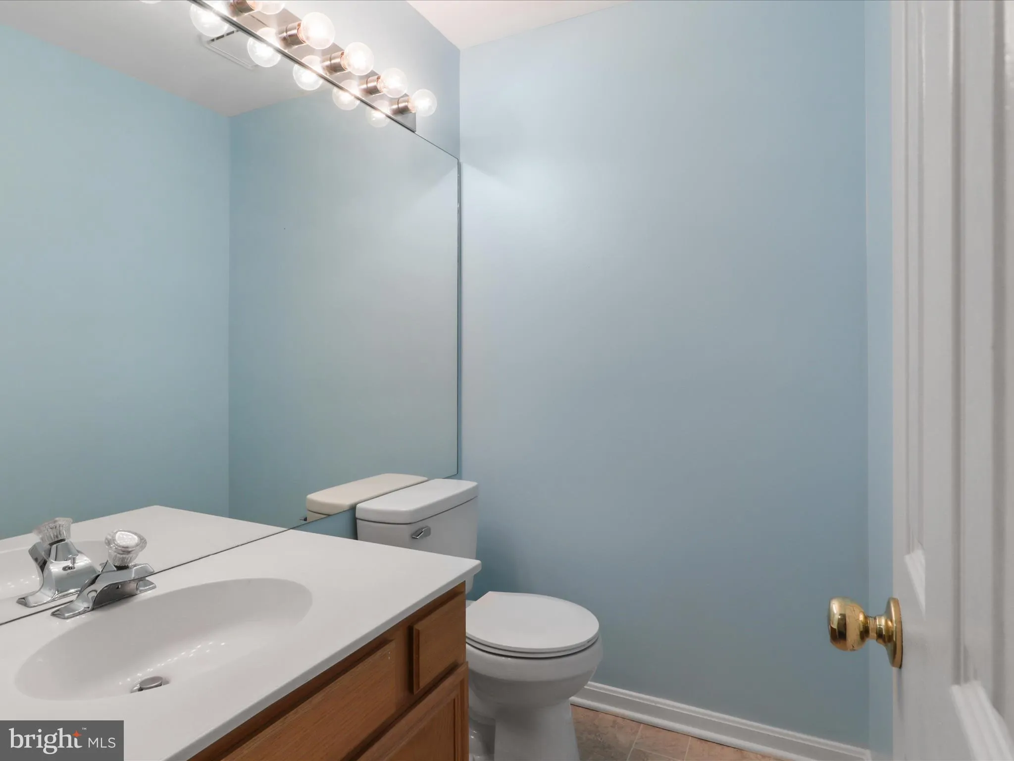 Manassas, Virginia 20109, United States, 2 Bedrooms Bedrooms, ,3 BathroomsBathrooms,Residential,Contingent,82955