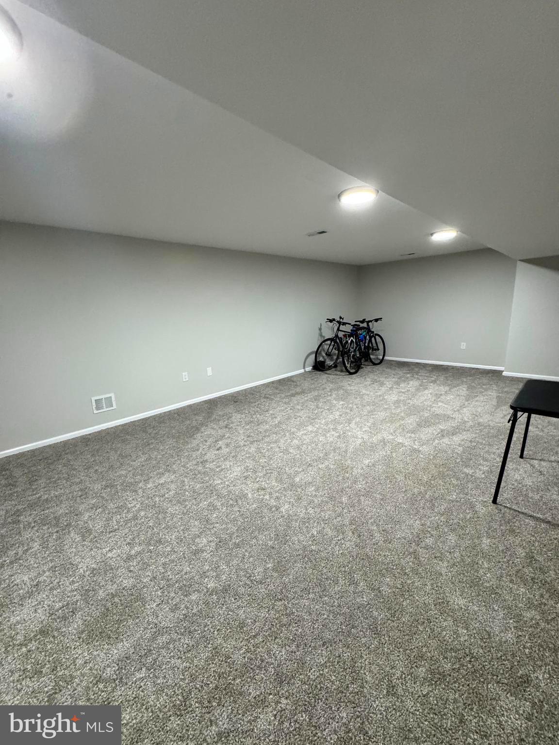 LANTERN HILL - Residential Lease