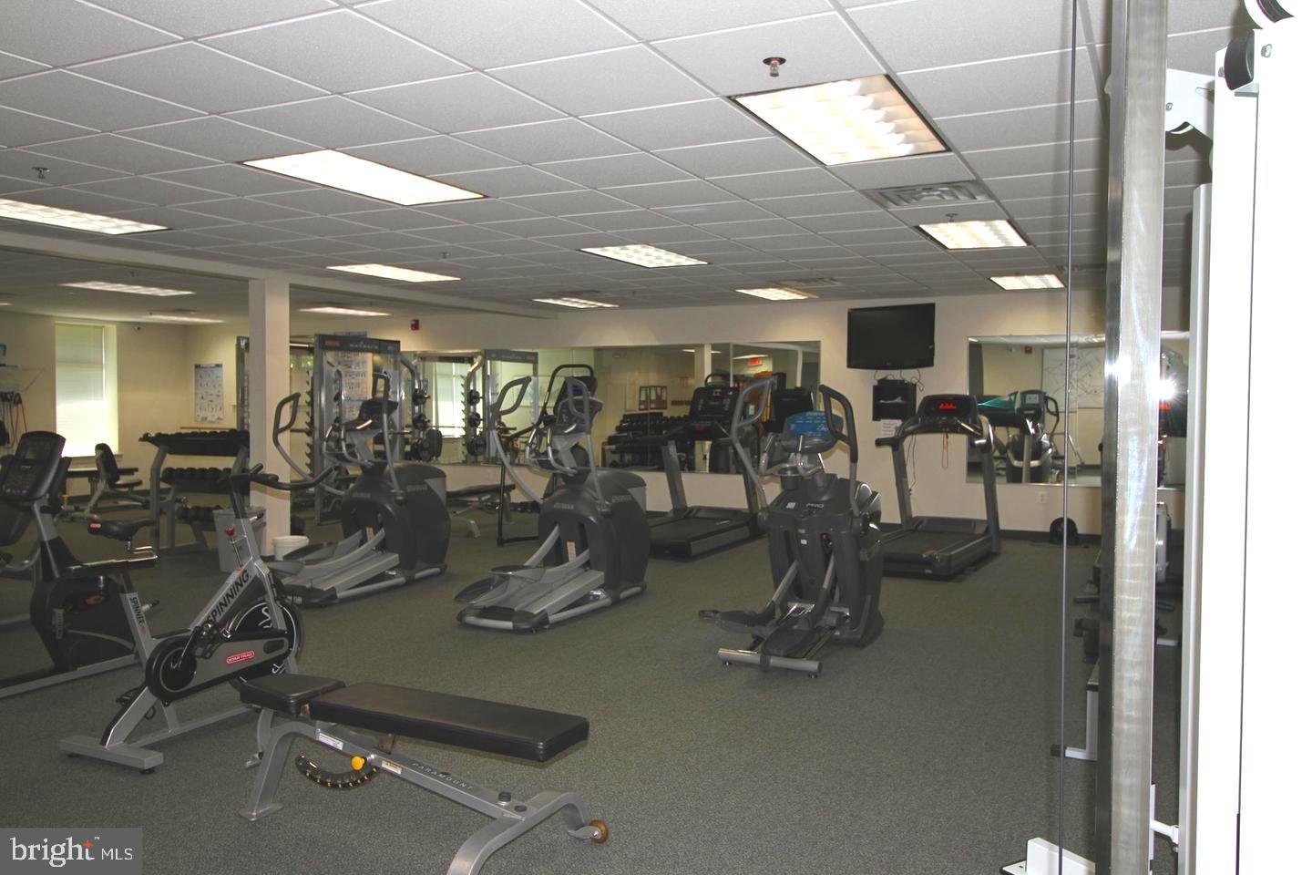 LANTERN HILL - Residential Lease