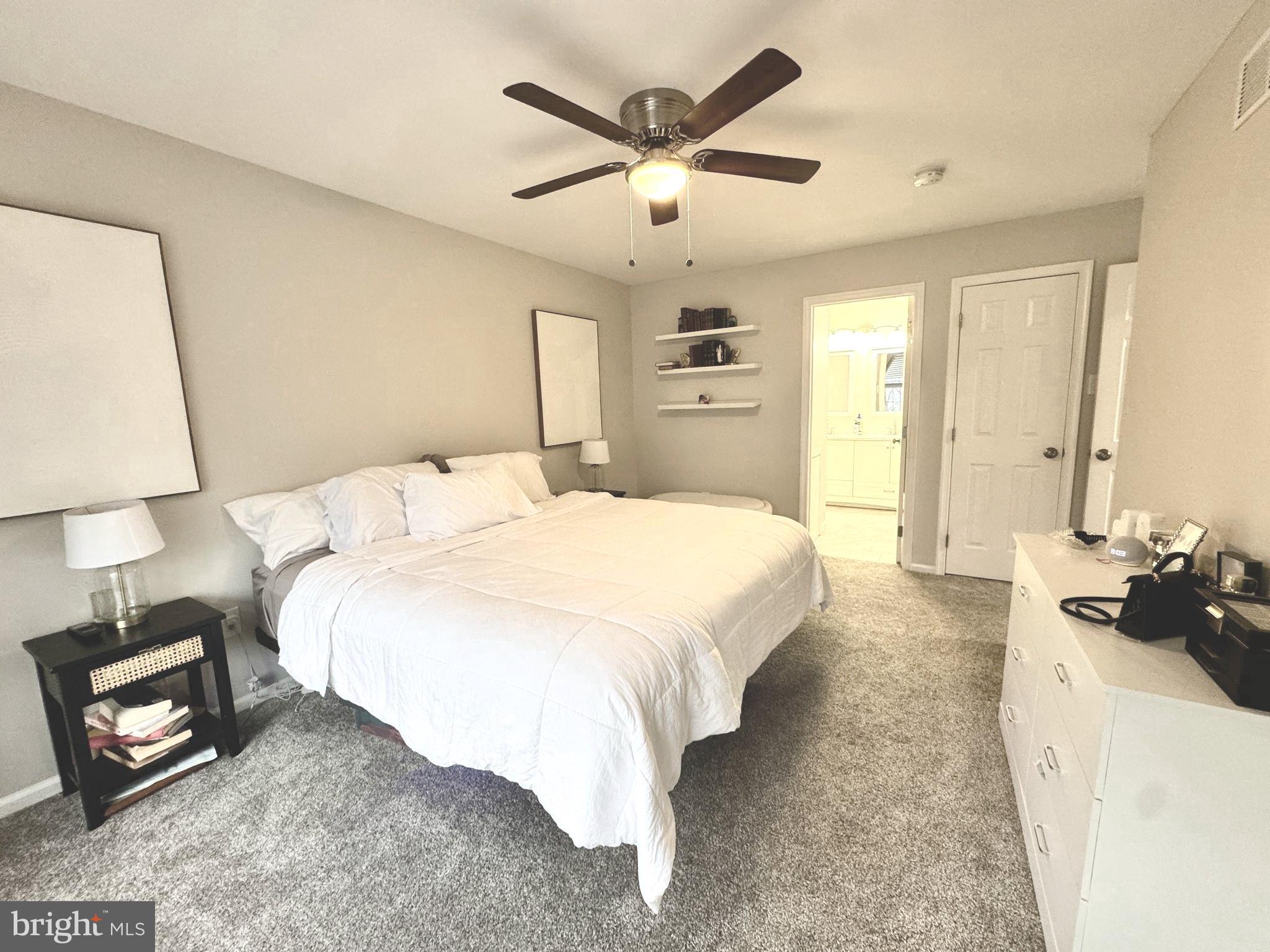 LANTERN HILL - Residential Lease