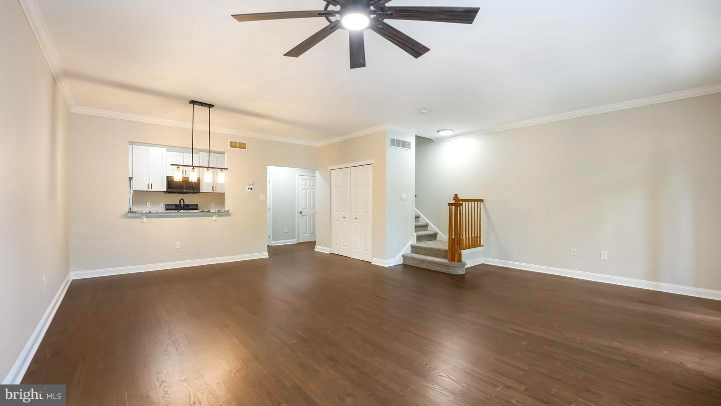 LANTERN HILL - Residential Lease