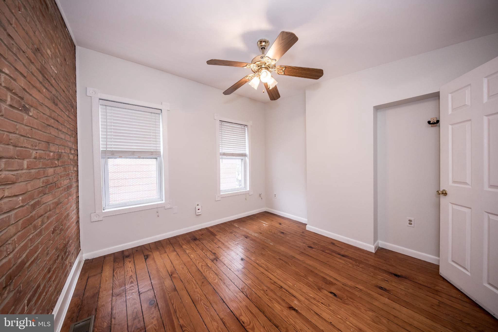 RIVERSIDE - Residential Lease